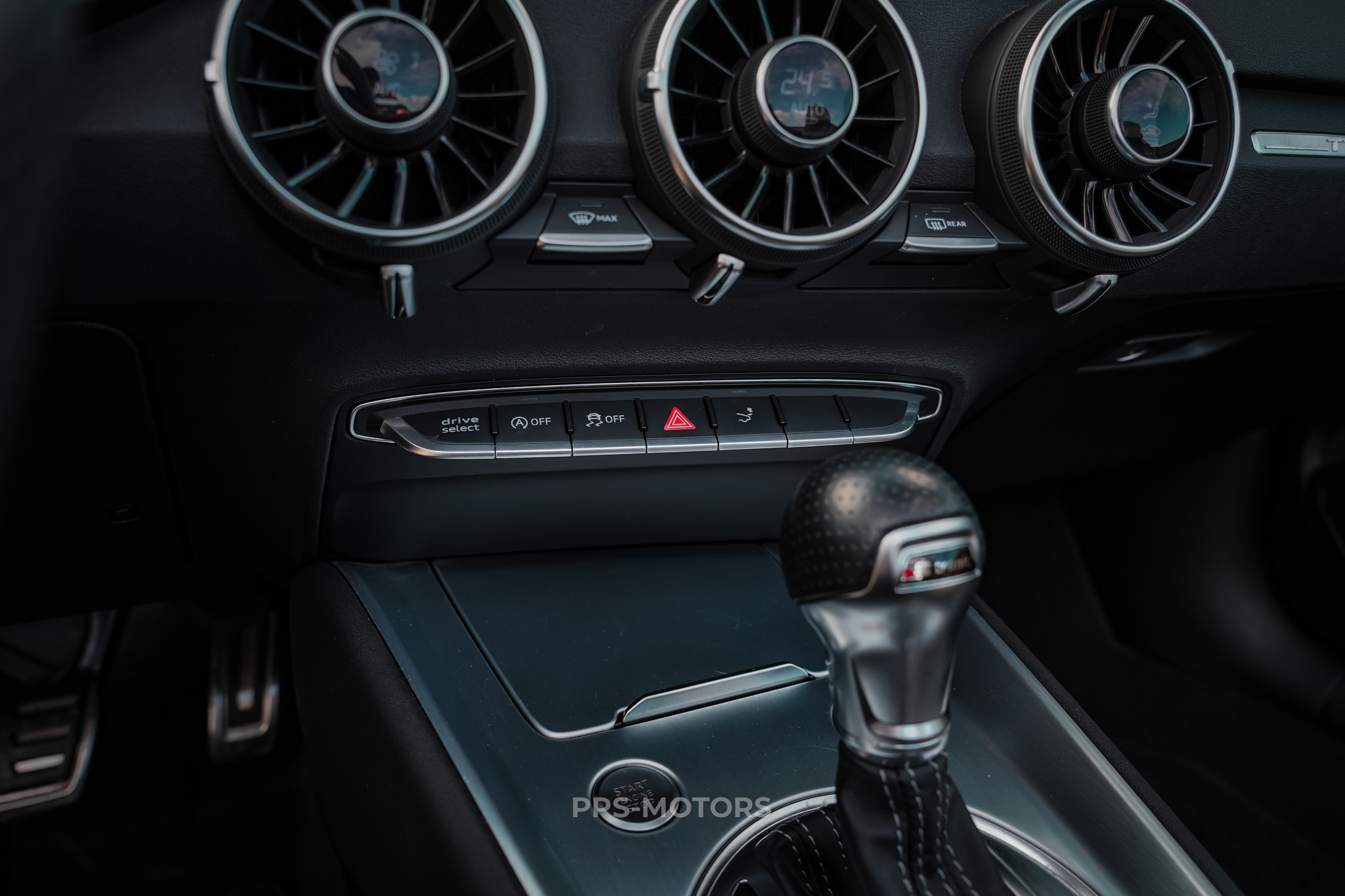 Audi TT ROADSTER 2.0 TFSI S-TRONIC photo 29
