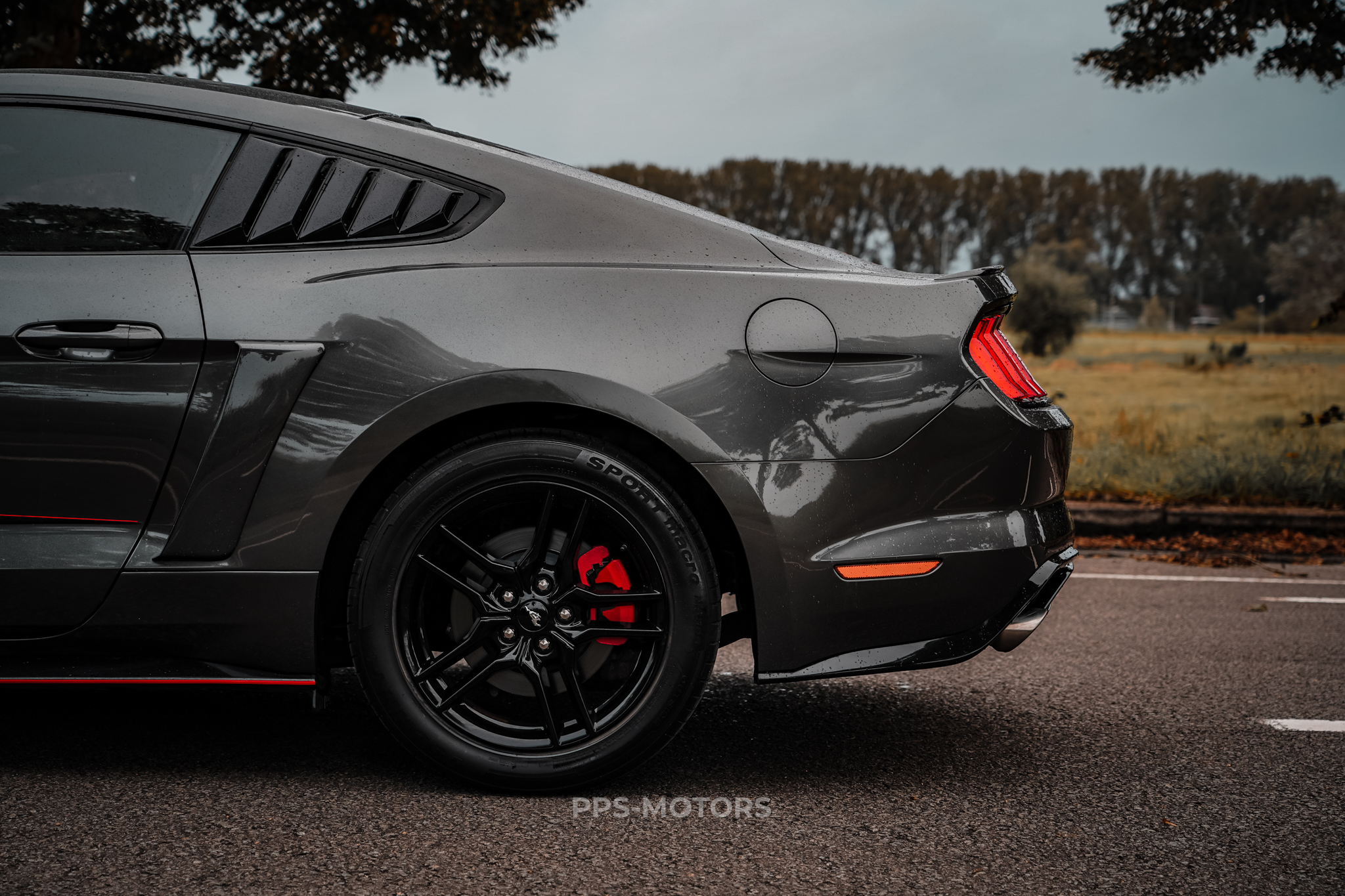 Ford MUSTANG 2.3 ECOBOOST photo 3
