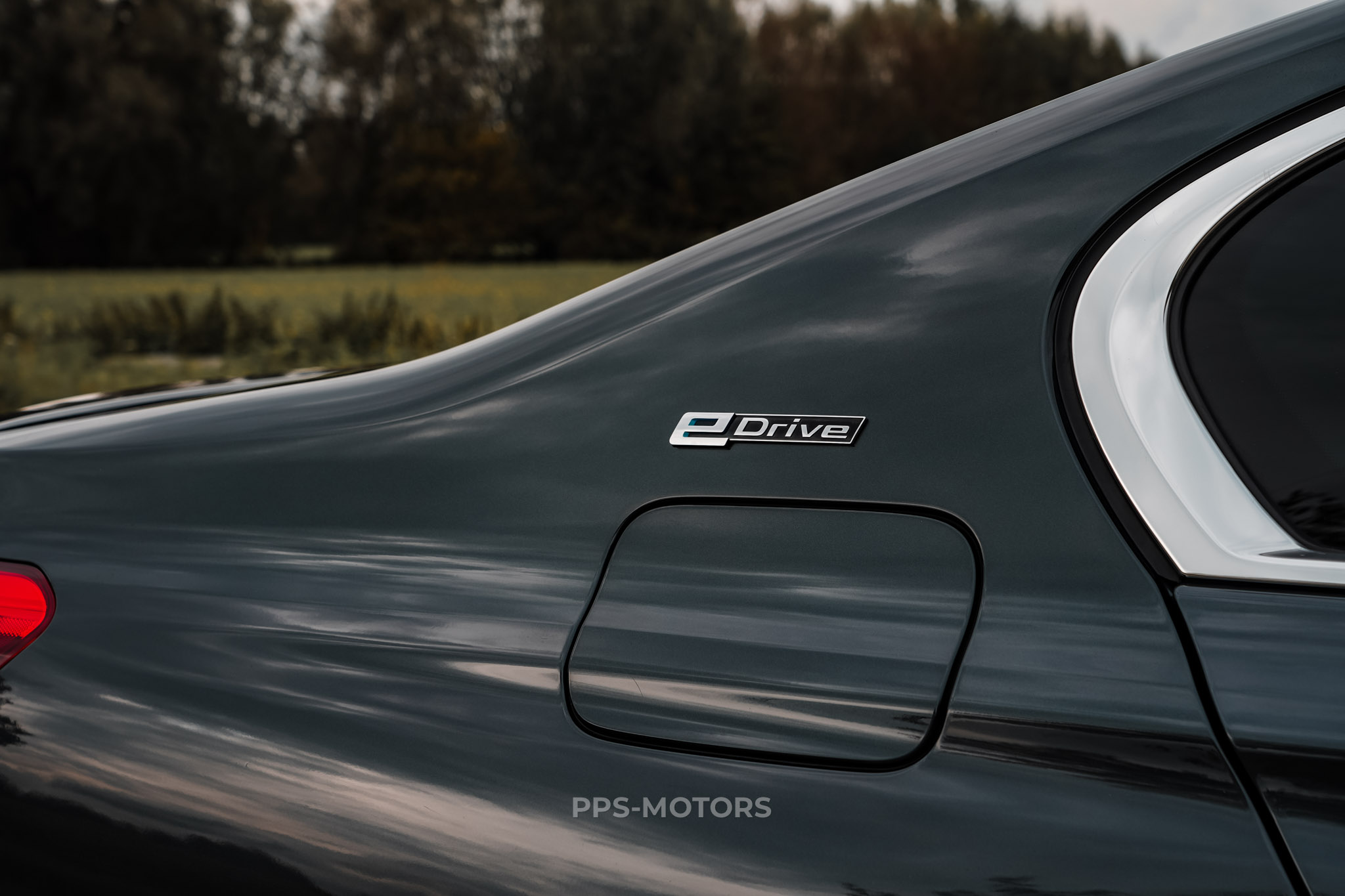 BMW BMW 740e Performance M-PAKKET photo 28