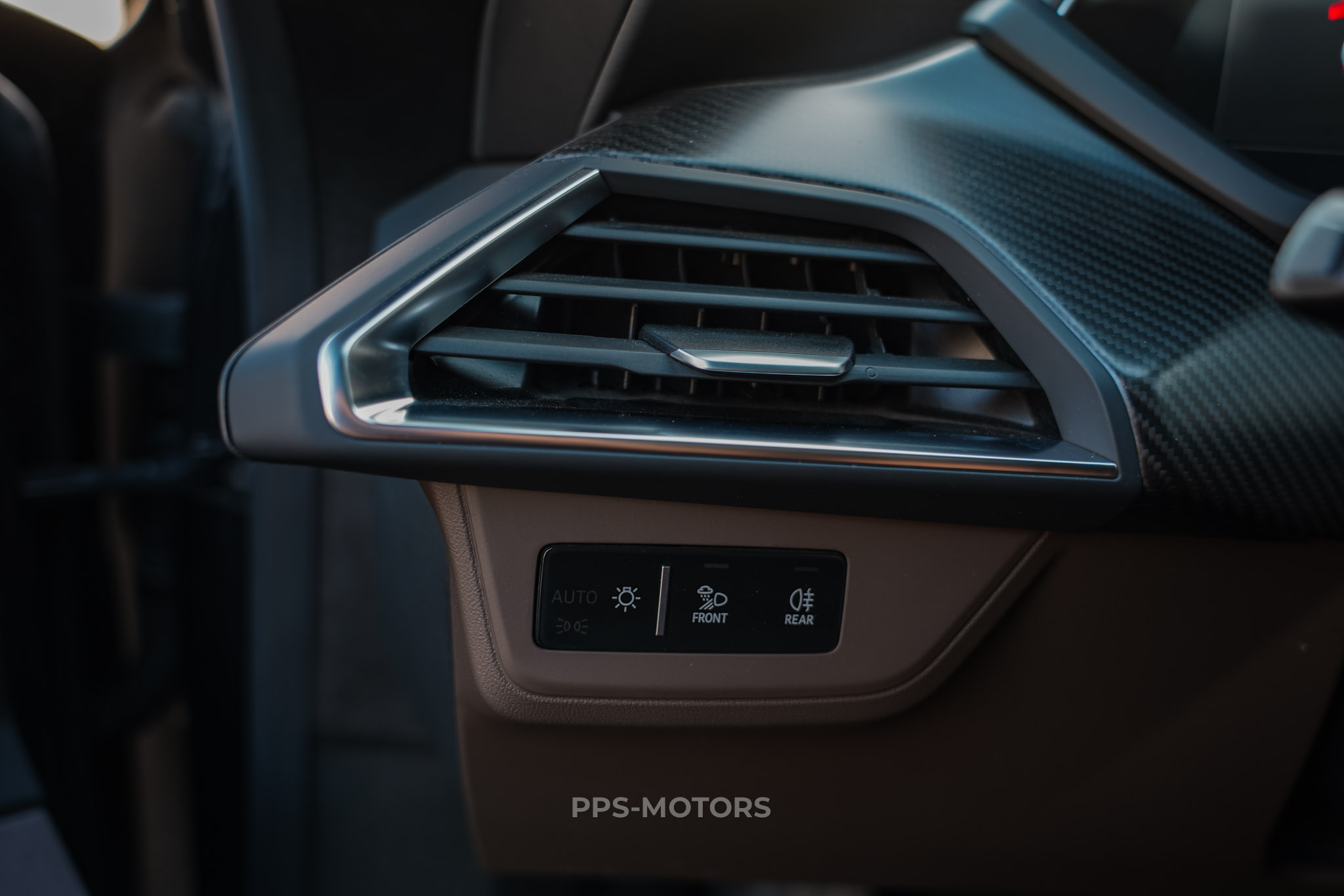 Audi E-TRON GT photo 16