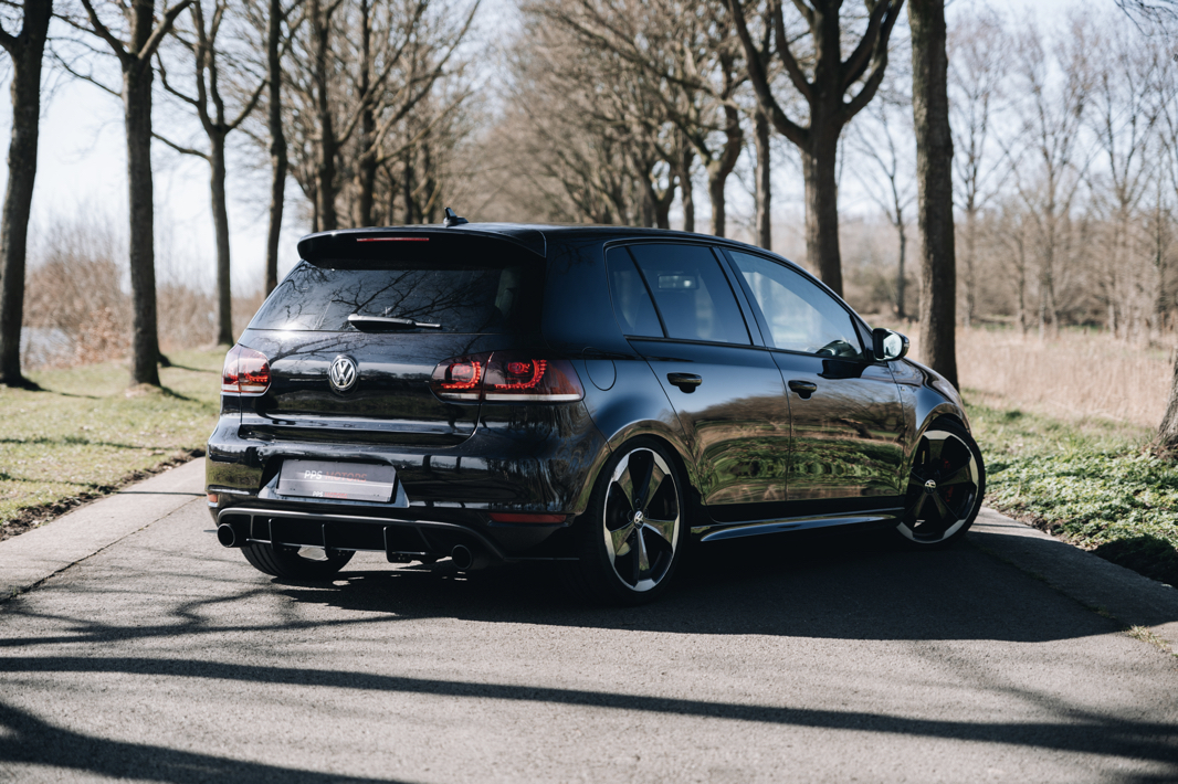 Volkswagen GOLF GTI EDITION 35 | AKRAPOVIC | STAGE2 photo 4