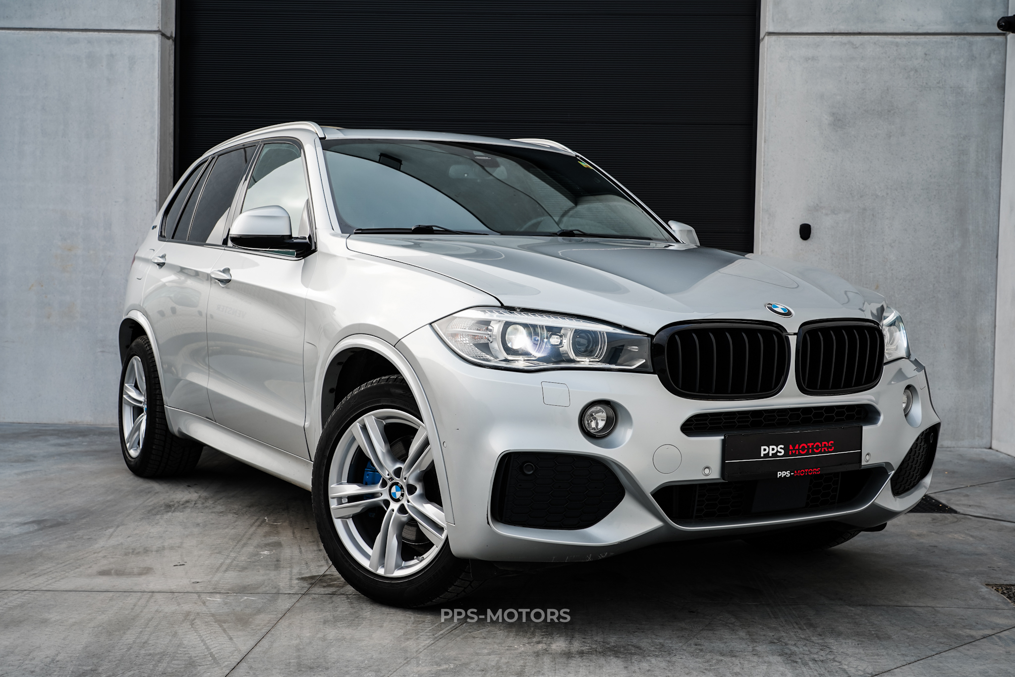 BMW X5 40i ePerformance photo 3