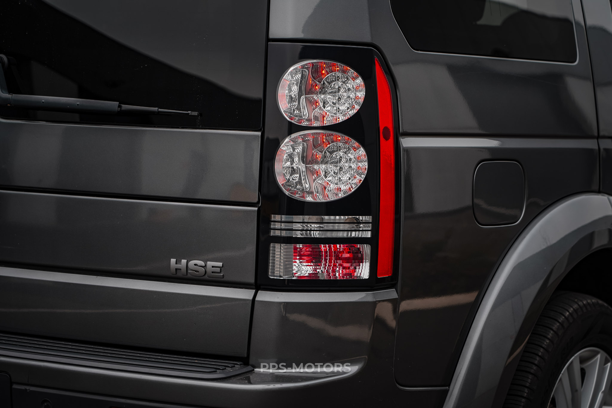 Land Rover DISCOVERY 3.0 TDV6 HSE photo 7