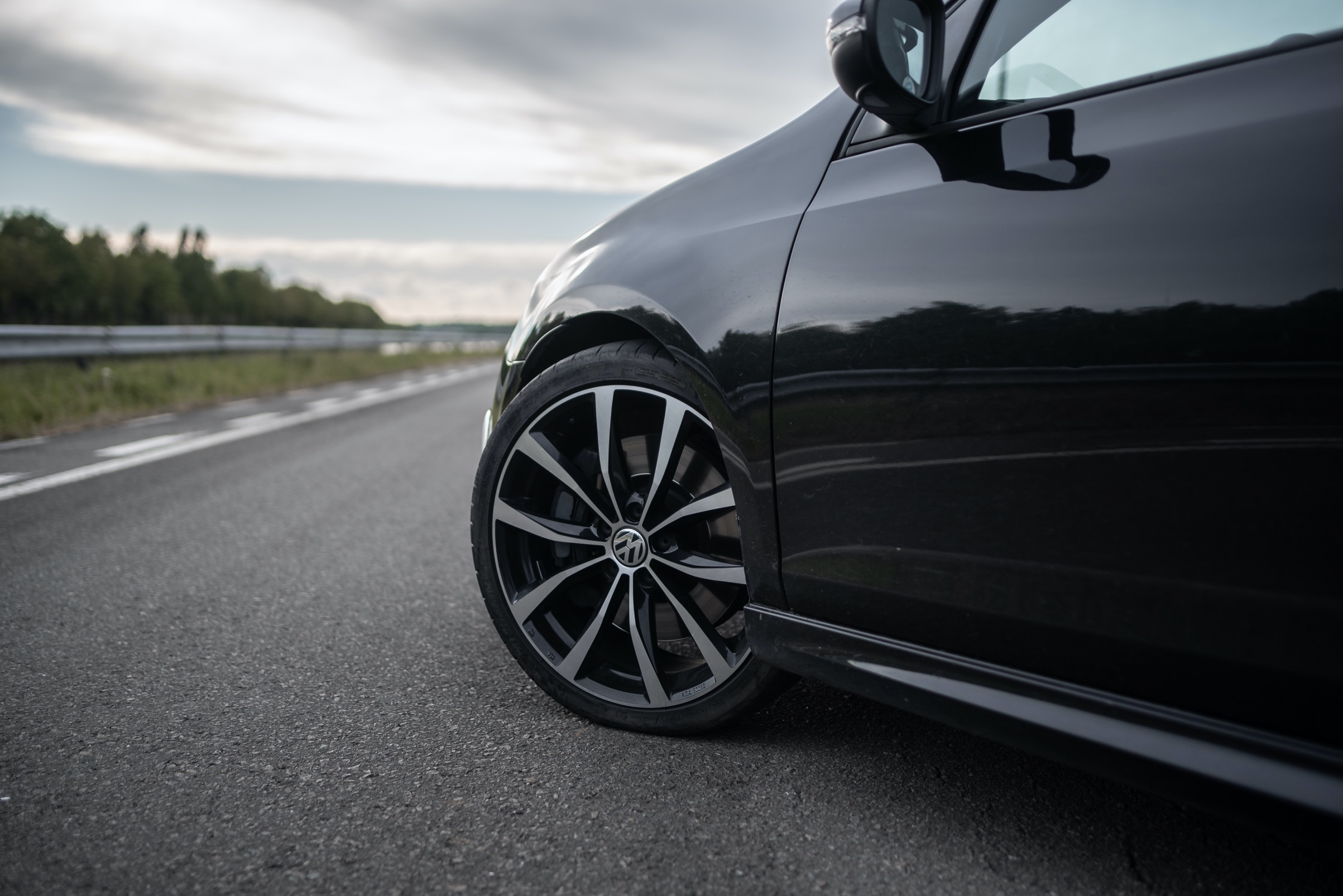 Volkswagen GOLF VI R 4MOTION photo 14