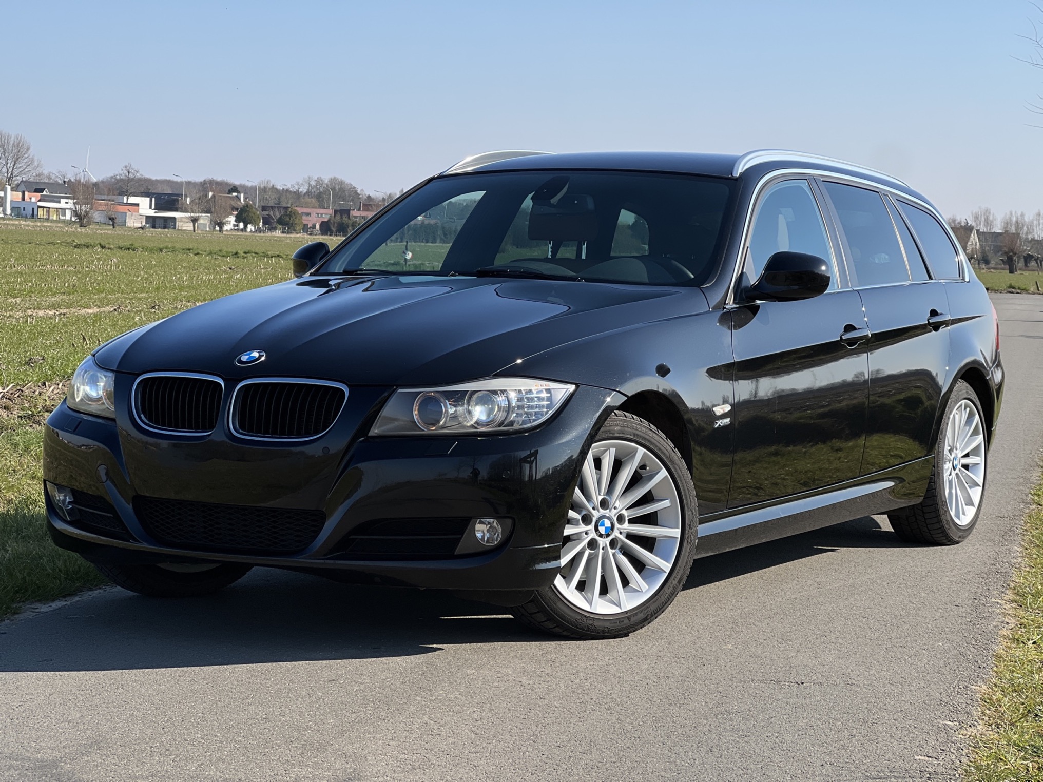 BMW 320d xDrive photo 17