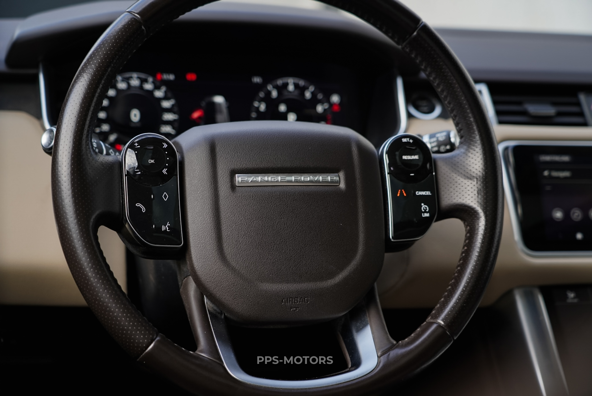 Land Rover RANGE ROVER SPORT P300 photo 13