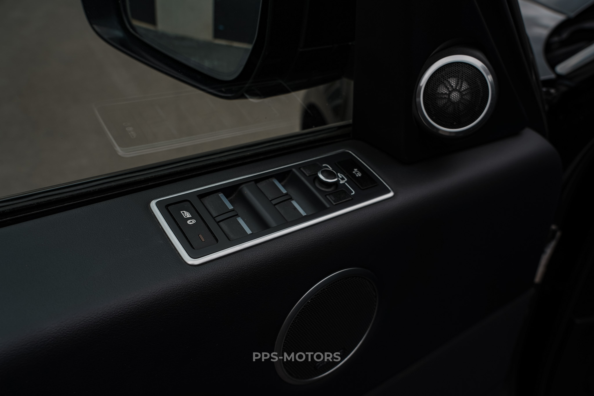 Land Rover RANGE ROVER VOGUE 4.4 SDV8 photo 14