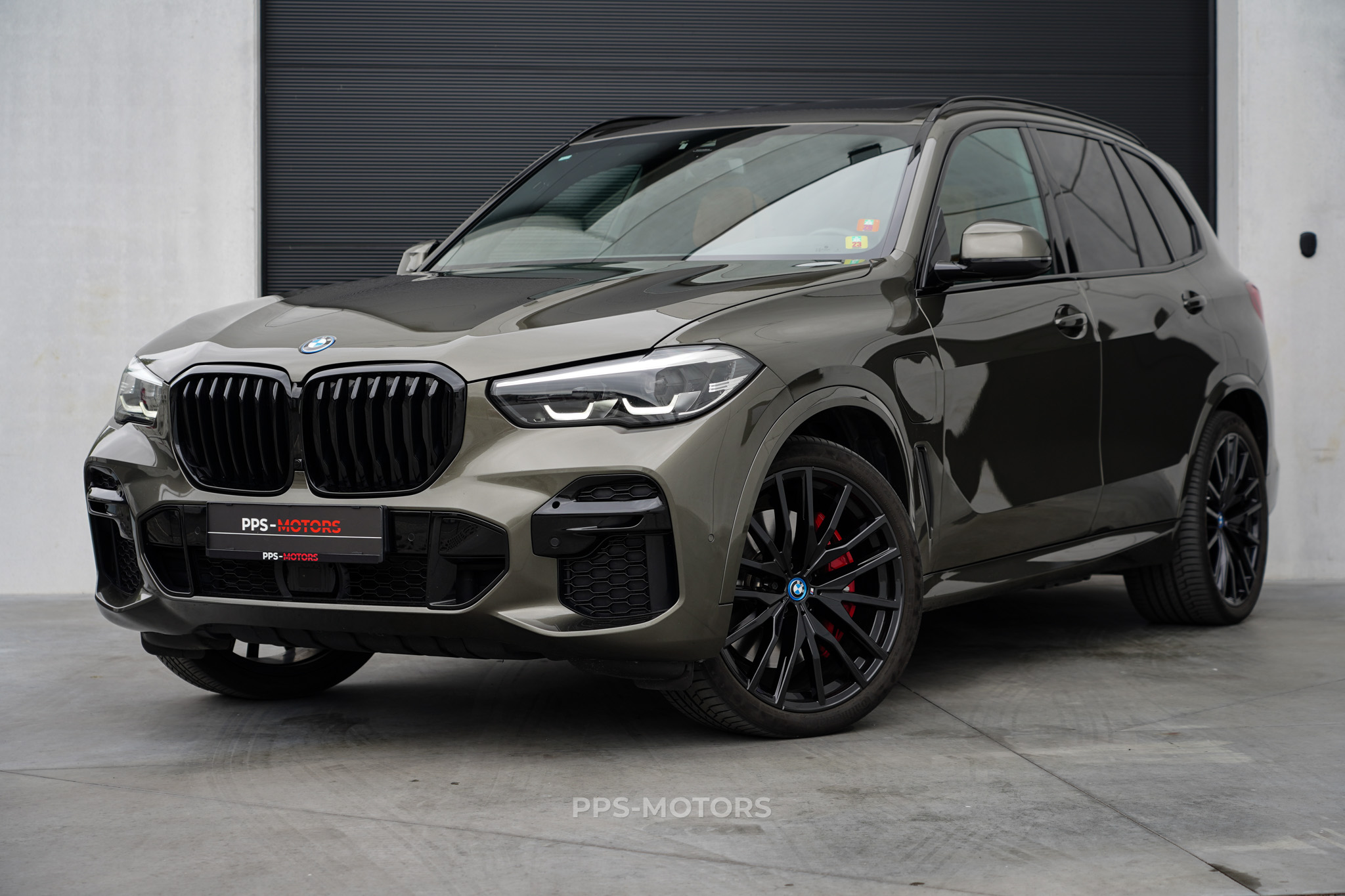 BMW X5 45e 3.0 HYBRID photo 2