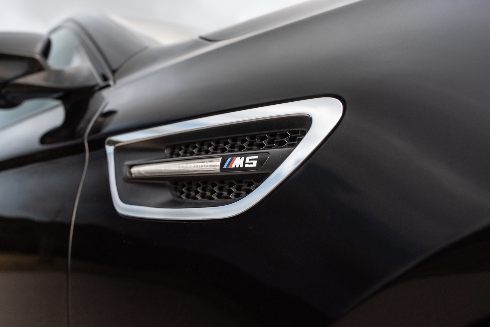 BMW M5 4.4 V8 foto 6