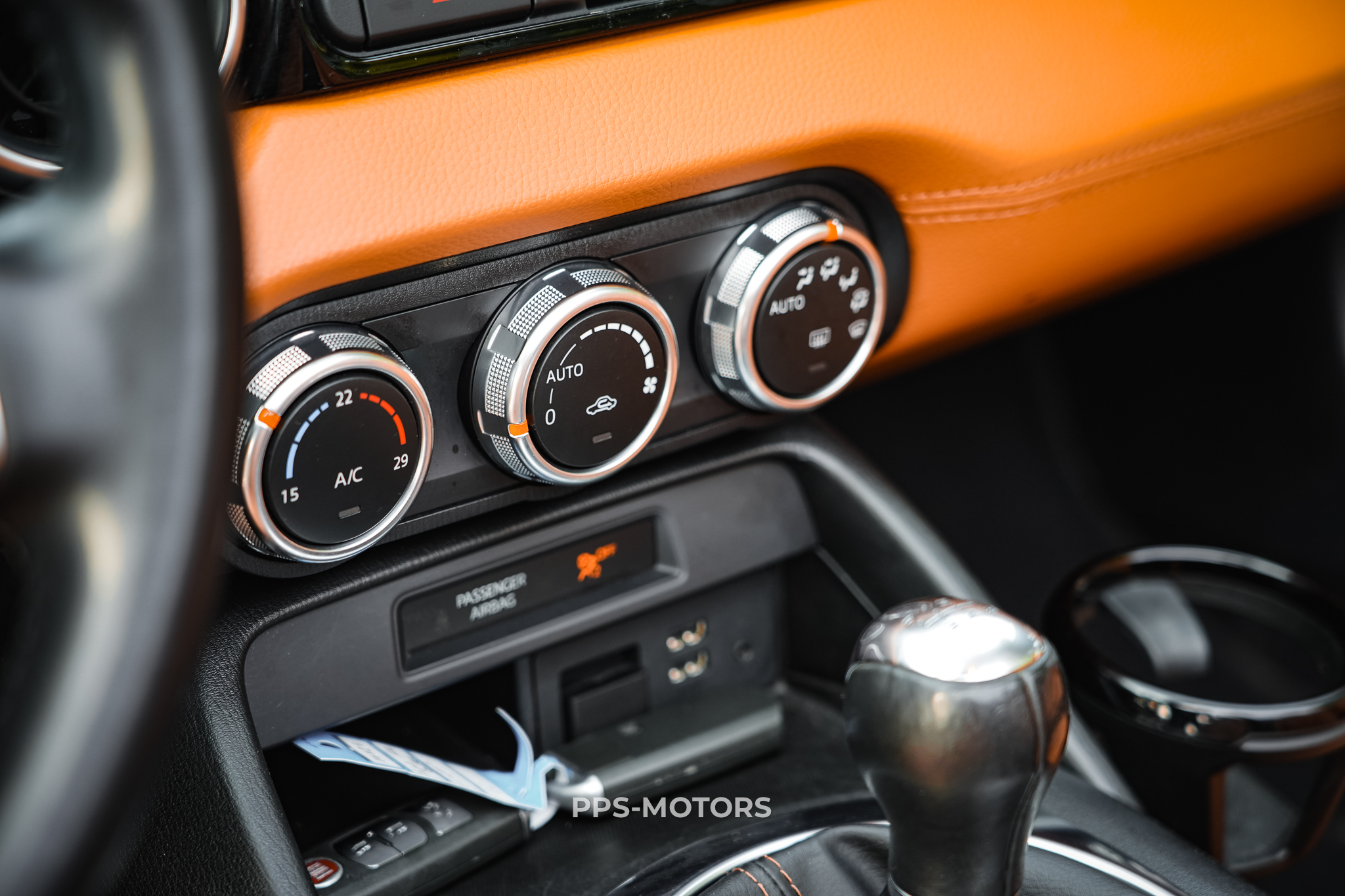 Fiat 124 1.4 SPIDER LUSSO photo 15