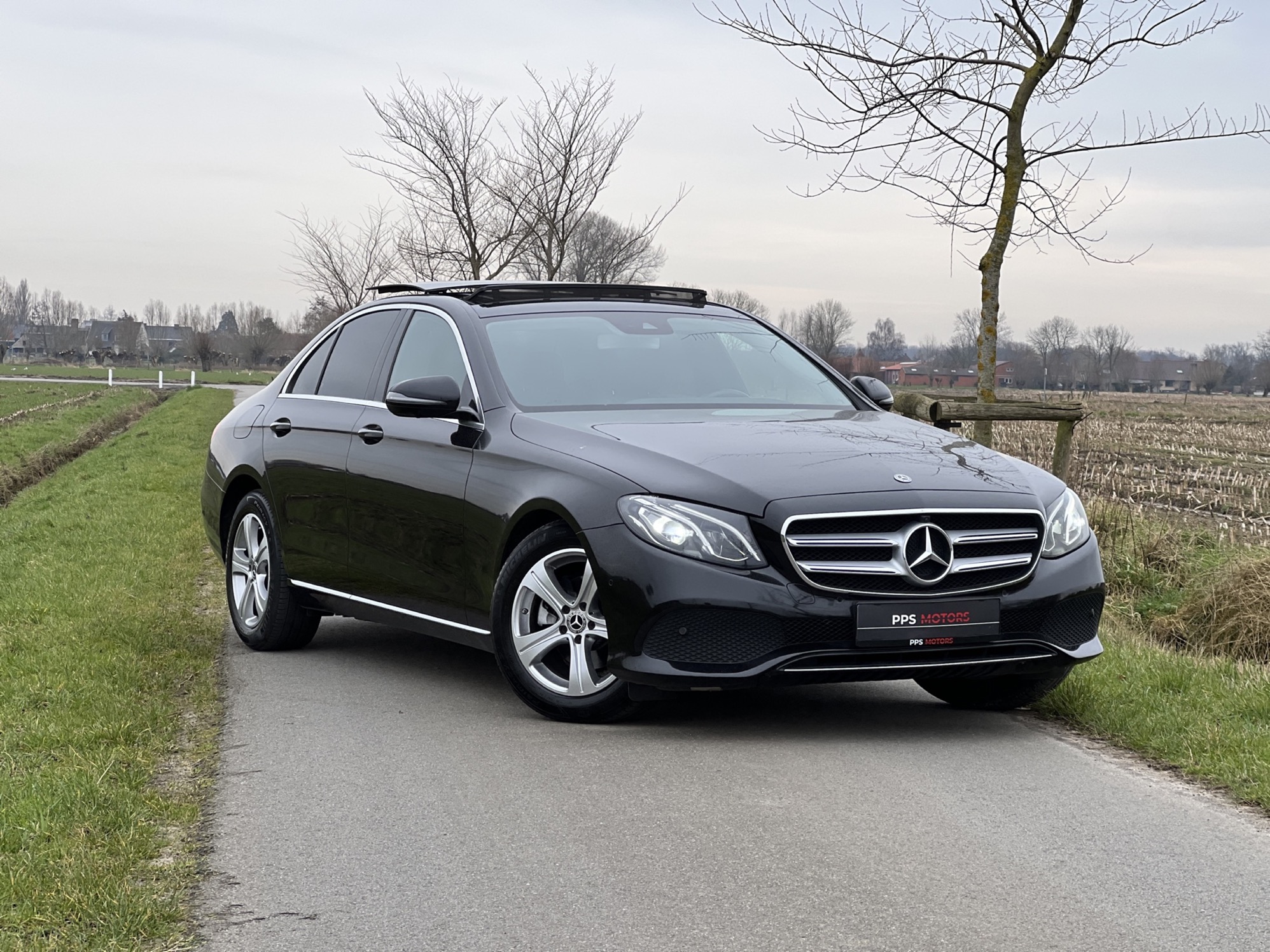 Mercedes Benz E220 BERLINE AVANTGARDE photo 4