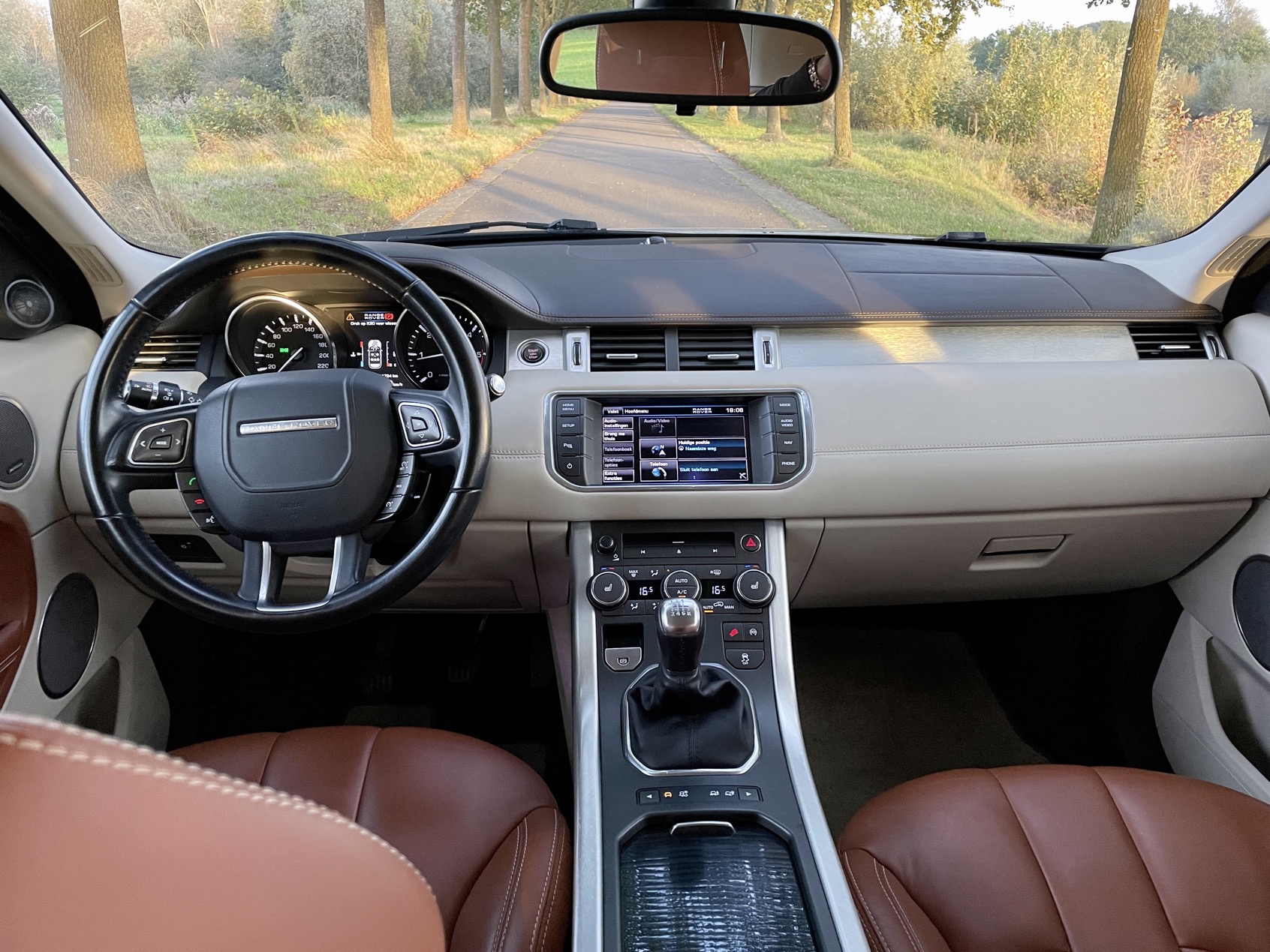 Land Rover RANGE ROVER EVOQUE 2.2 TD4 photo 11