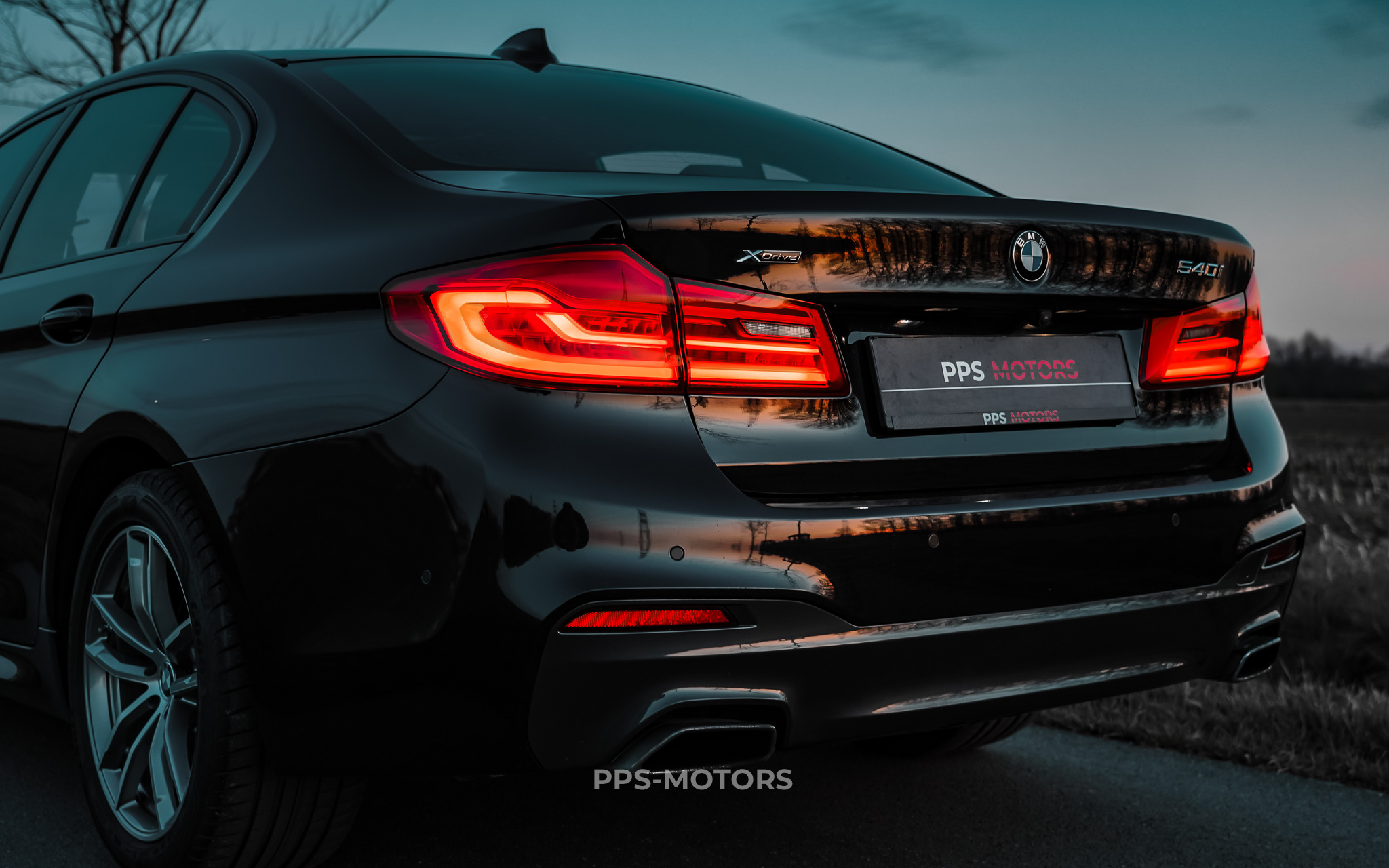 BMW 540i xDRIVE G30 M-PAKKET photo 8