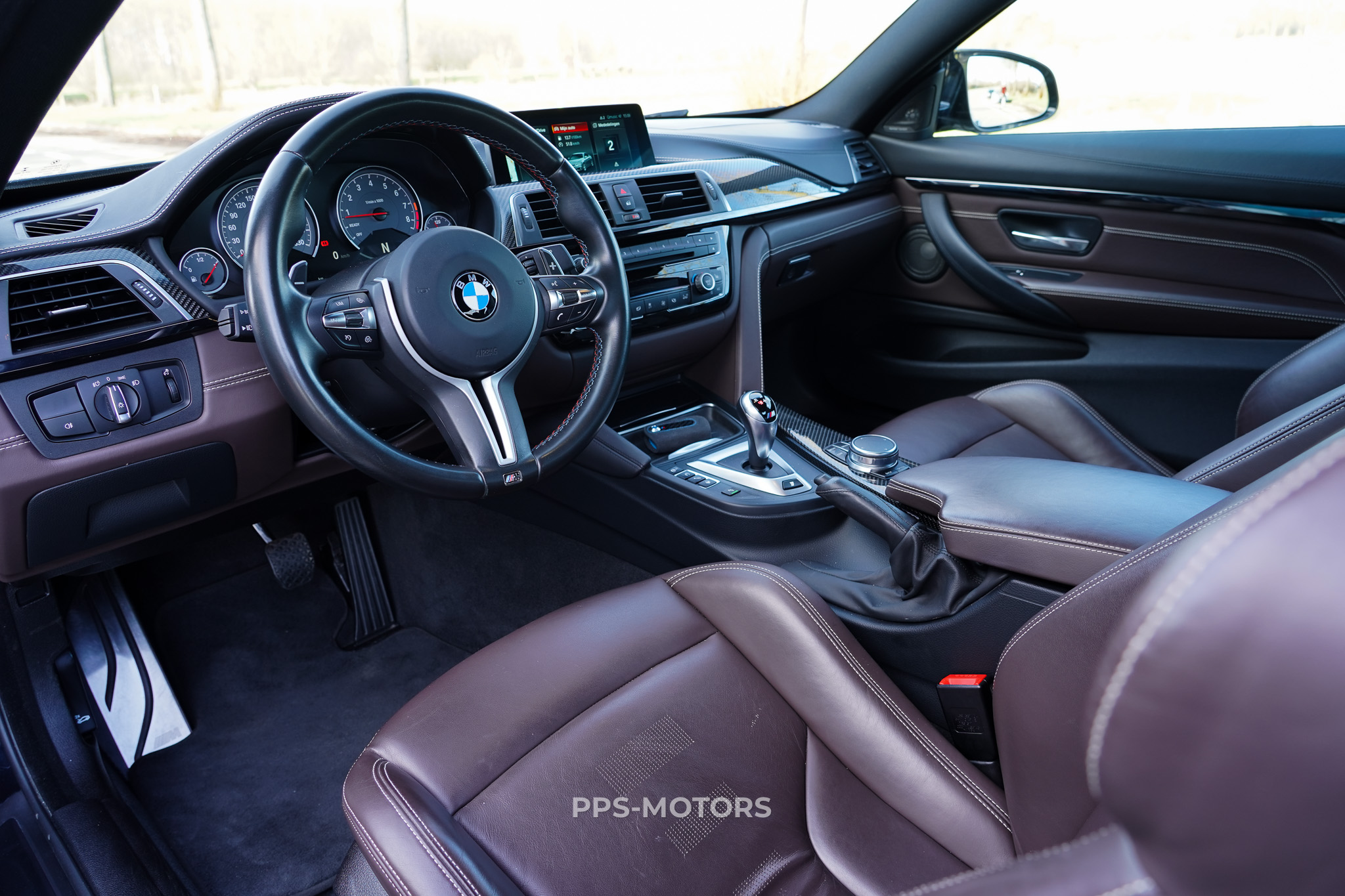BMW M4 3.0 COMPETITION INDIVIDUAL photo 16