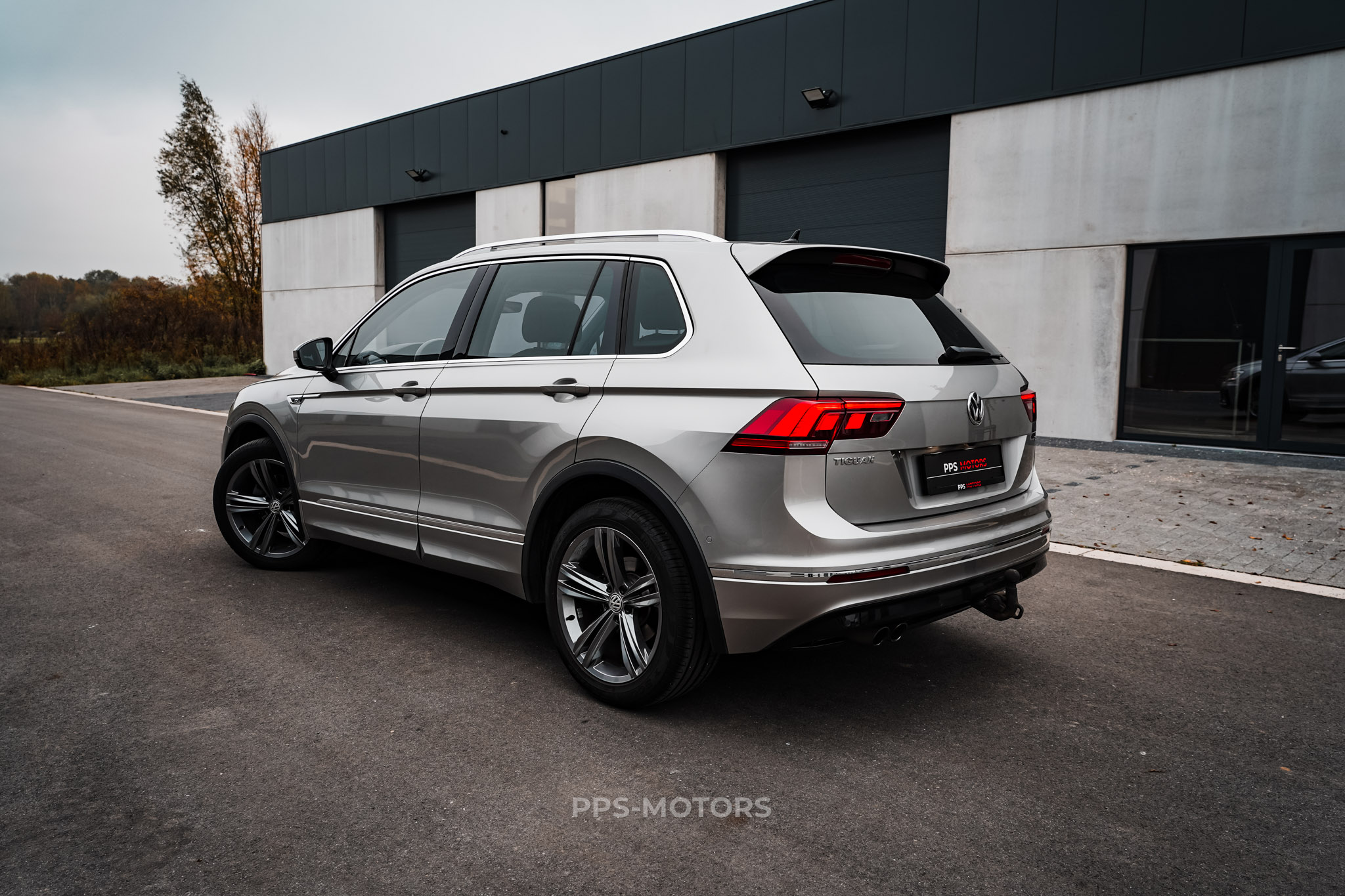 Volkswagen TIGUAN 1.4 TSI DSG R-LINE photo 13