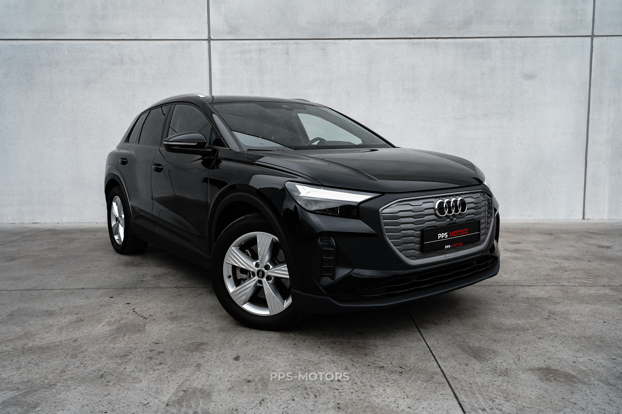 Audi Q4 E-TRON photo 8