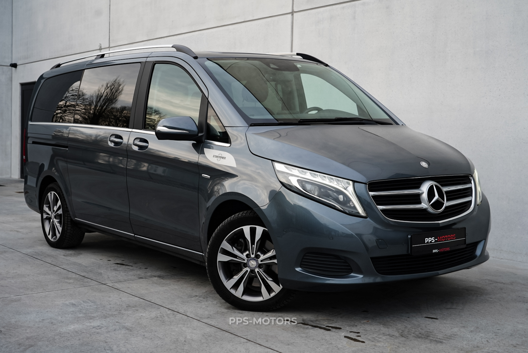 Mercedes Benz V250 AVANTGARDE photo 24