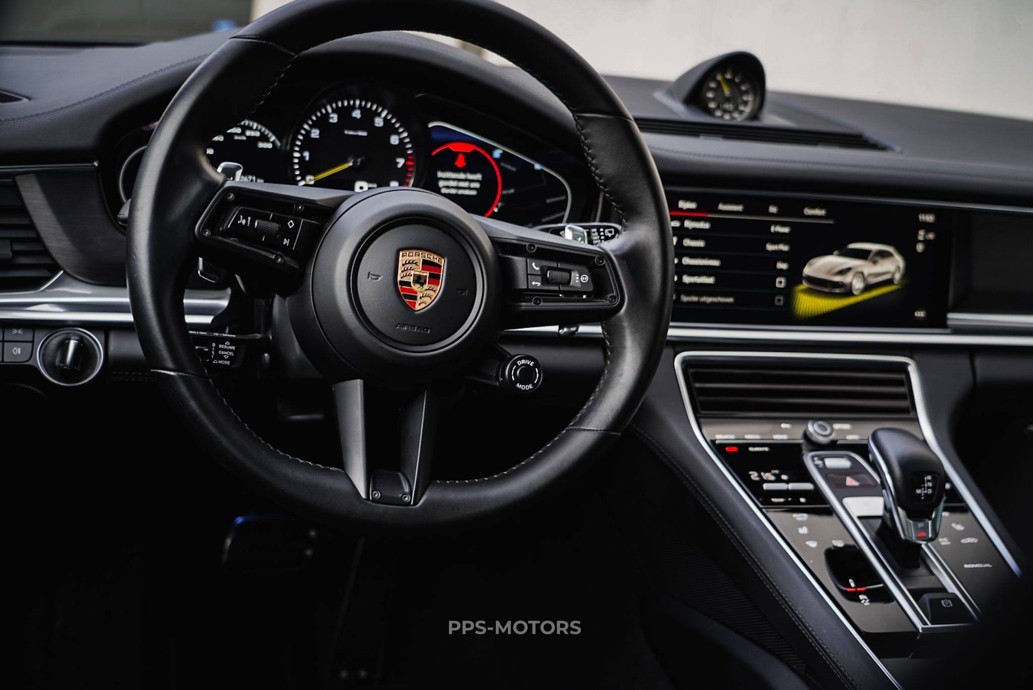 Porsche PANAMERA SPORT TURISMO 4 E-HYBRID photo 11