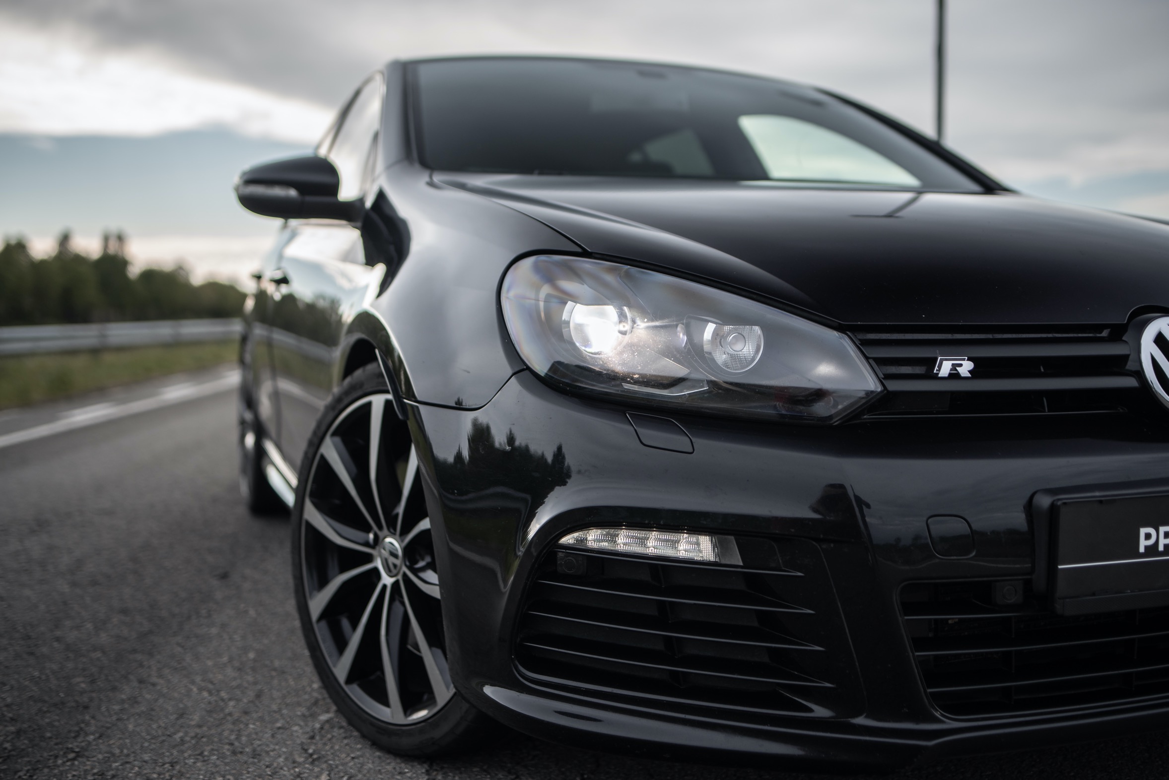 Volkswagen GOLF VI R 4MOTION photo 7