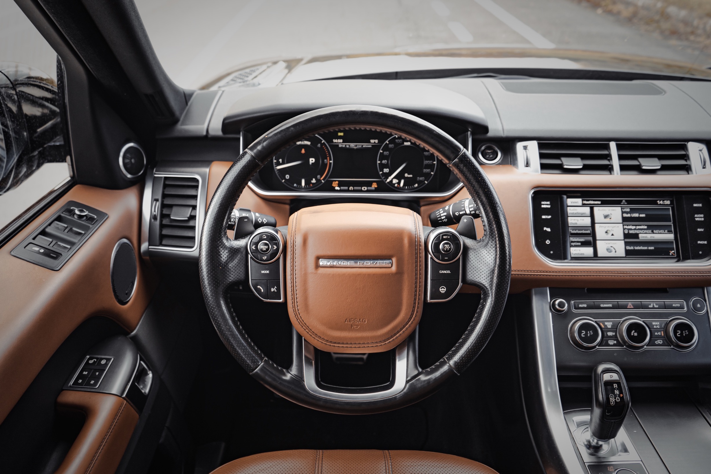 Land Rover RANGE ROVER SPORT 3.0 SDV6 HSE DYNAMIC photo 28