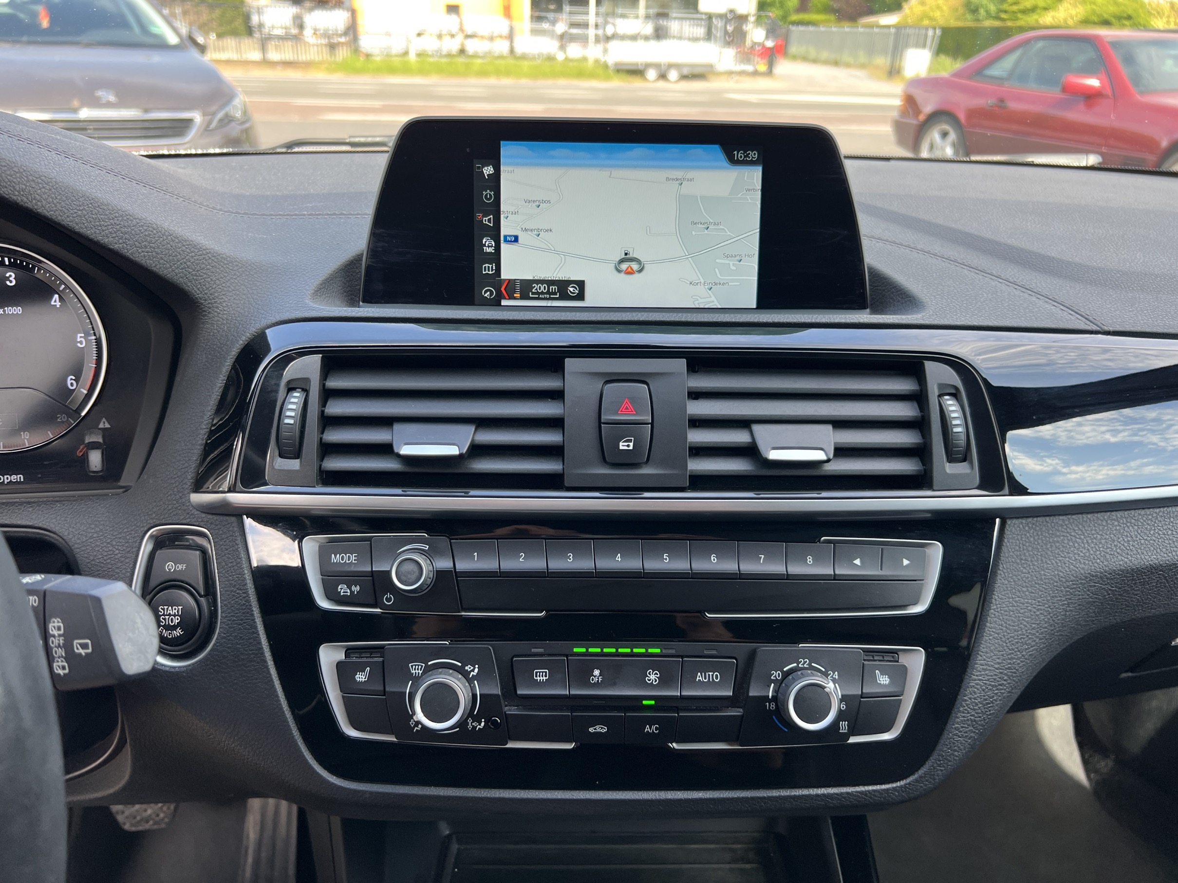 BMW 118d F20 LCI photo 12