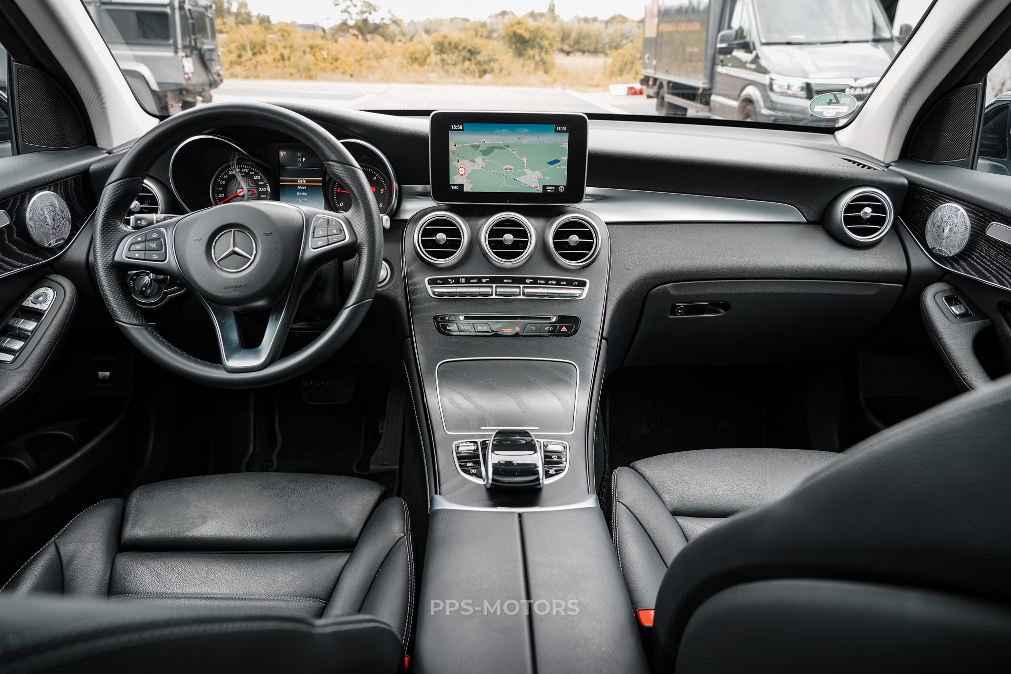 Mercedes Benz GLC 220d 4MATIC AMG-PAKKET photo 10
