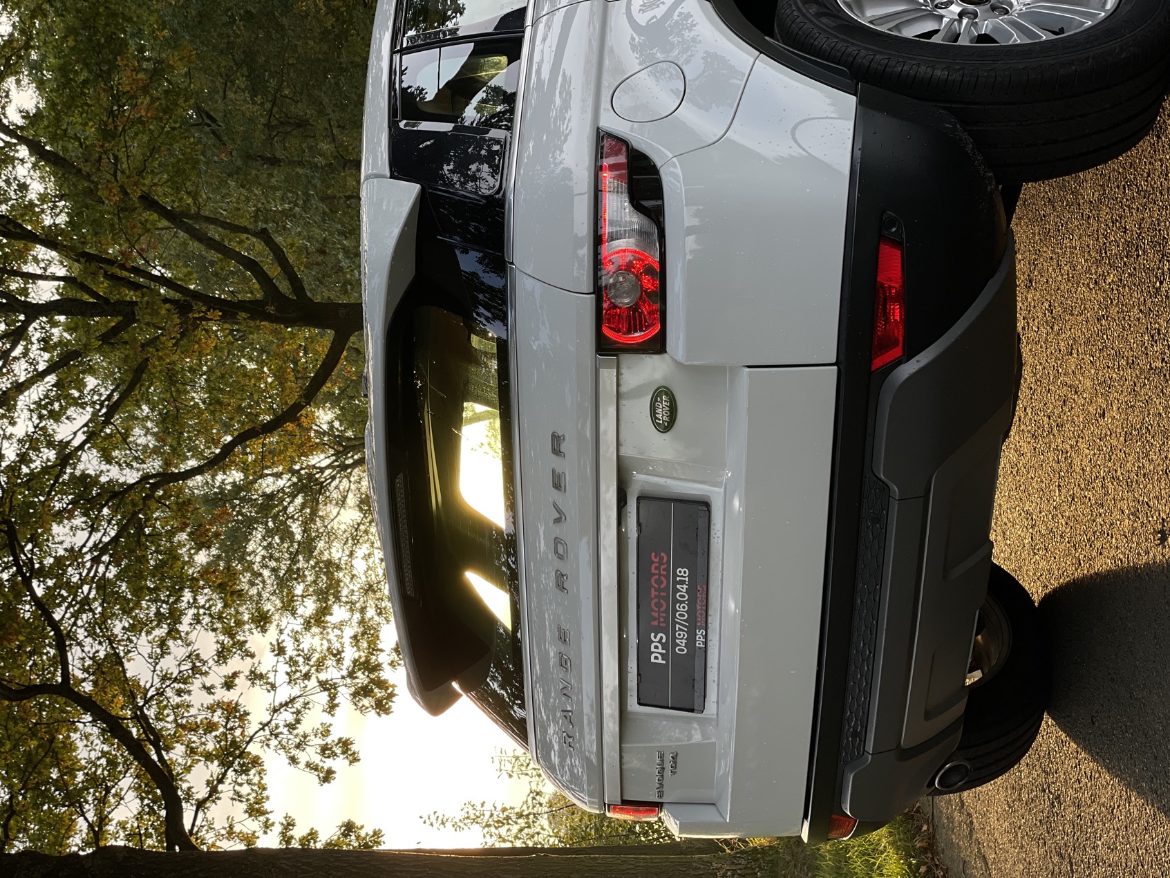 Land Rover RANGE ROVER EVOQUE 2.2 TD4 photo 9