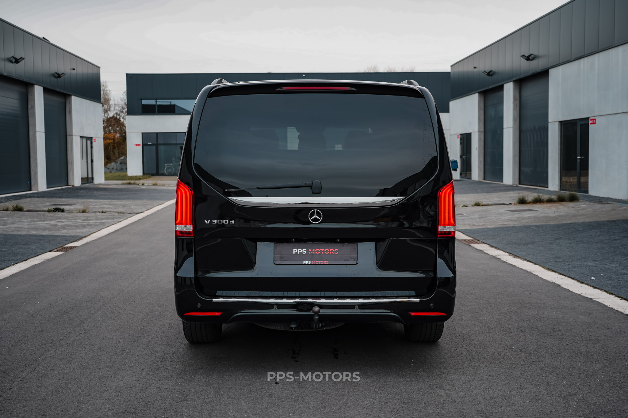 Mercedes Benz V300 AMG PAKKET photo 11