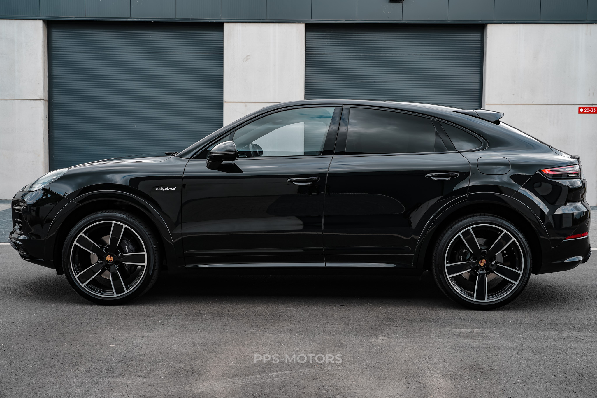 Porsche CAYENNE COUPÉ 3.0i V6 SPORTDESIGN photo 4