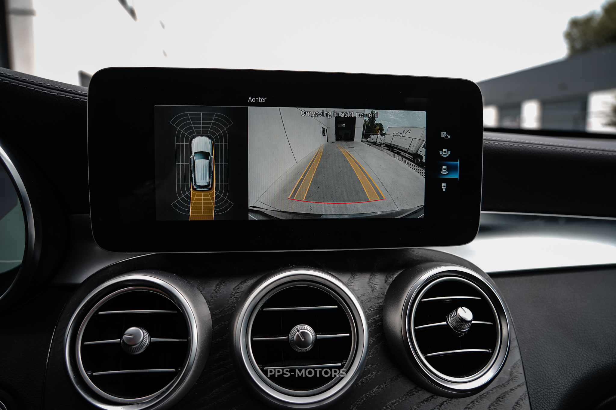 Mercedes Benz GLC 200 4-MATIC photo 13