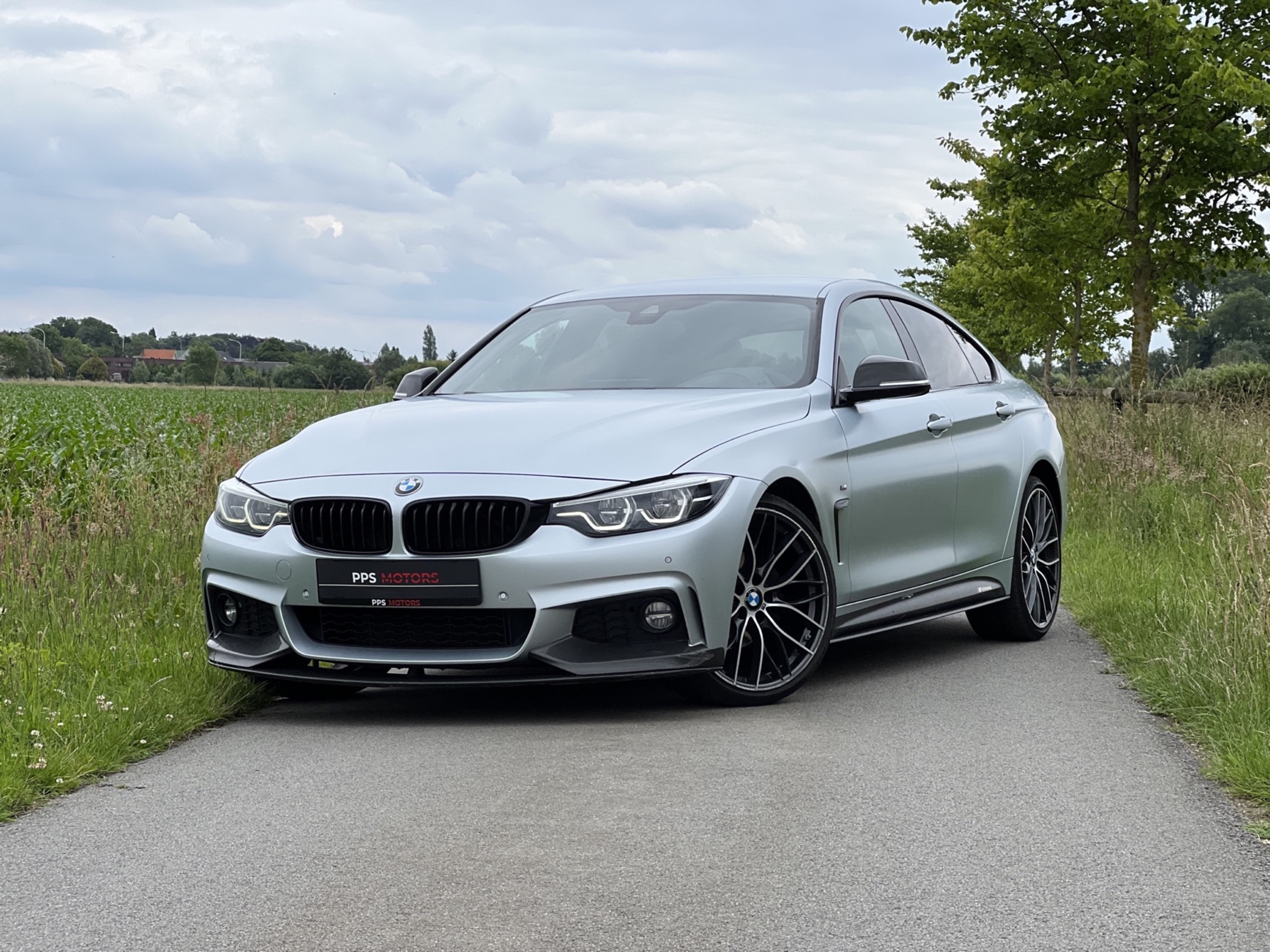 BMW 420i GRAN COUPE photo 1