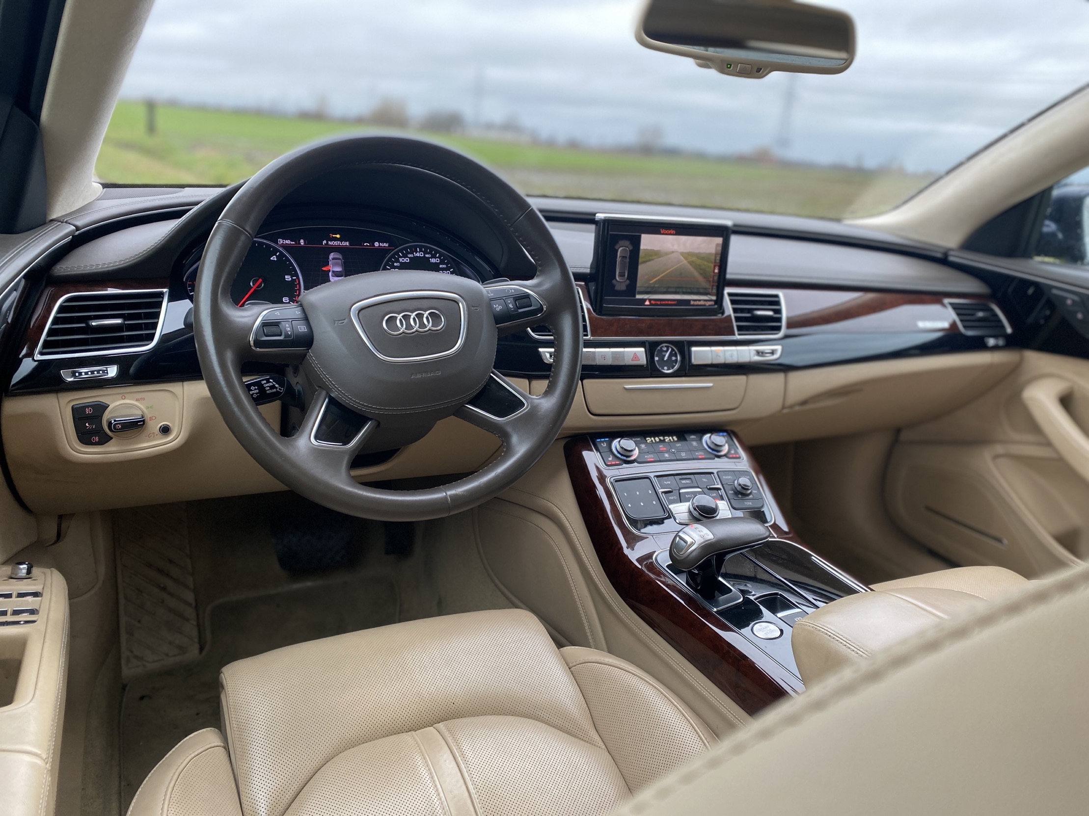 Audi A8L 3.0 TDI V6 QUATTRO photo 11