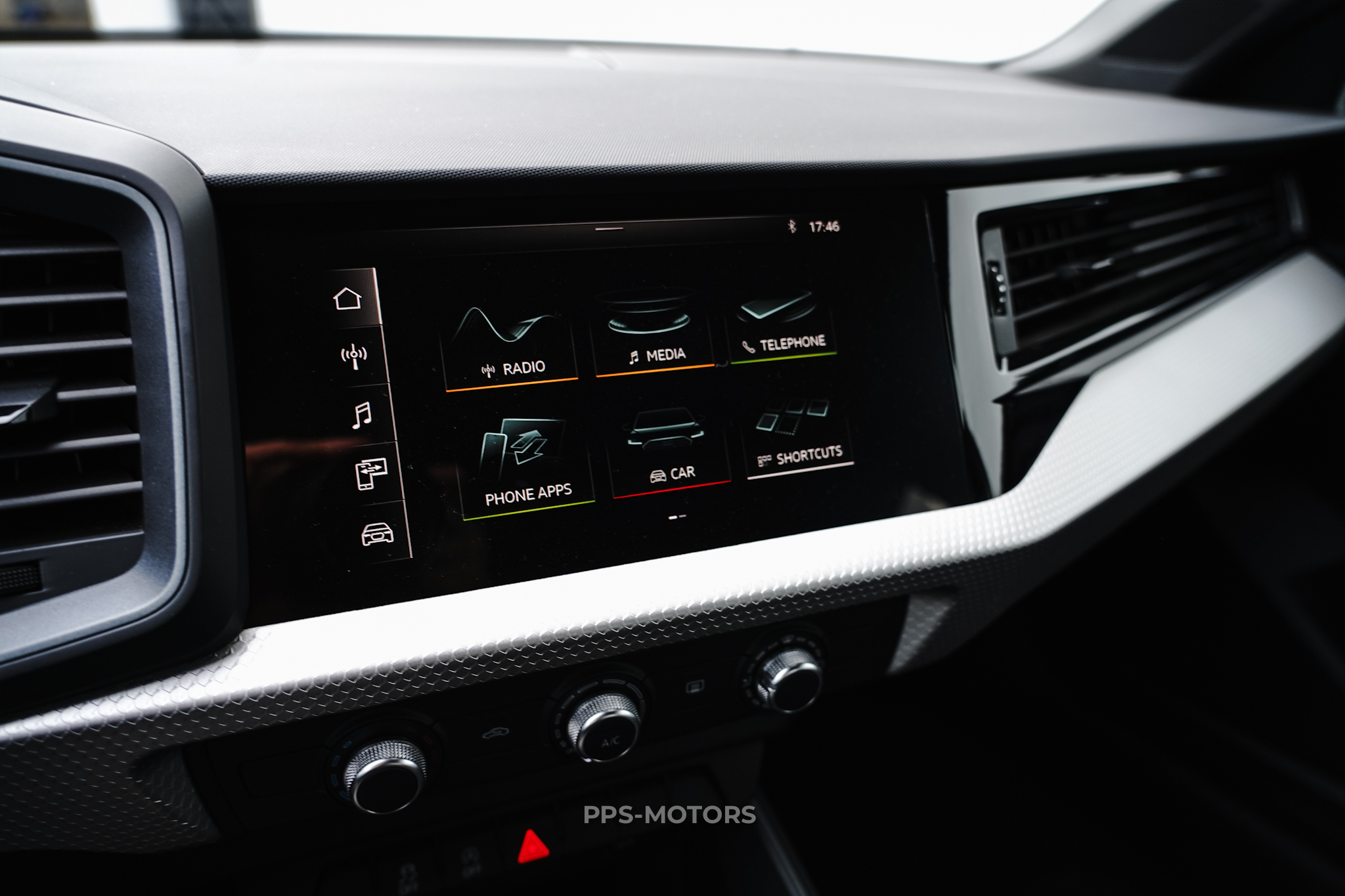 Audi A1 30 TFSI CITYCARVER S-LINE photo 15