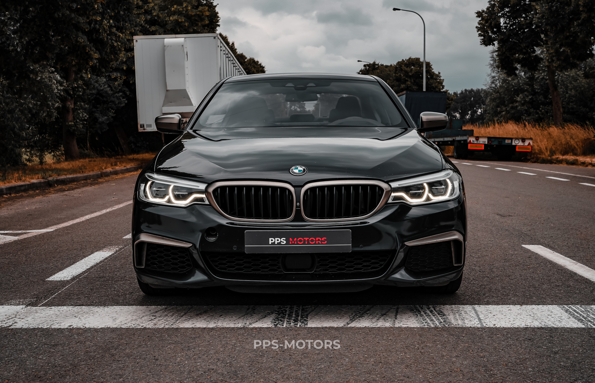 BMW M550d xAS photo 34