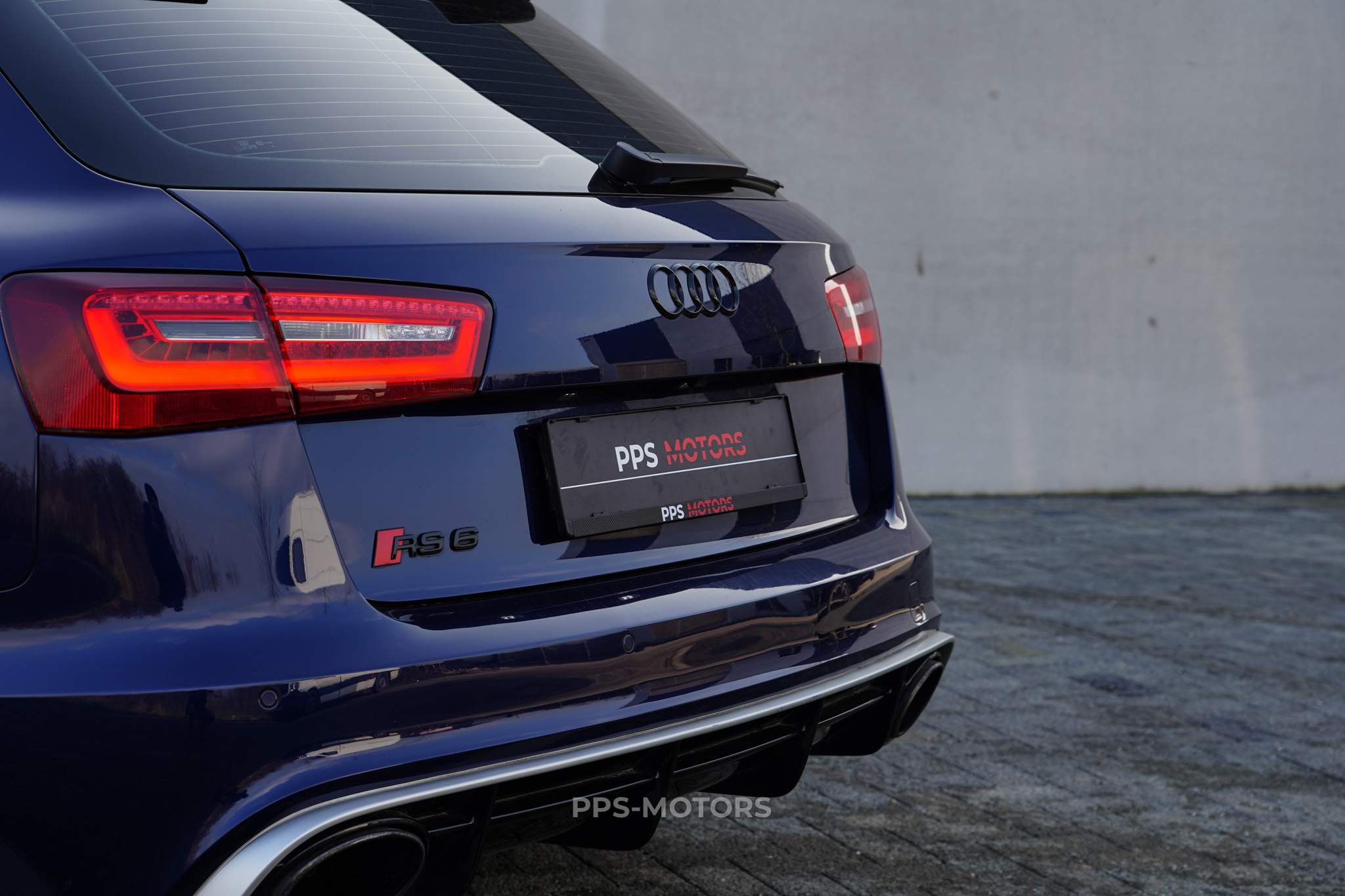 Audi RS6 4.0 TFSI BITURBO QUATTRO photo 14