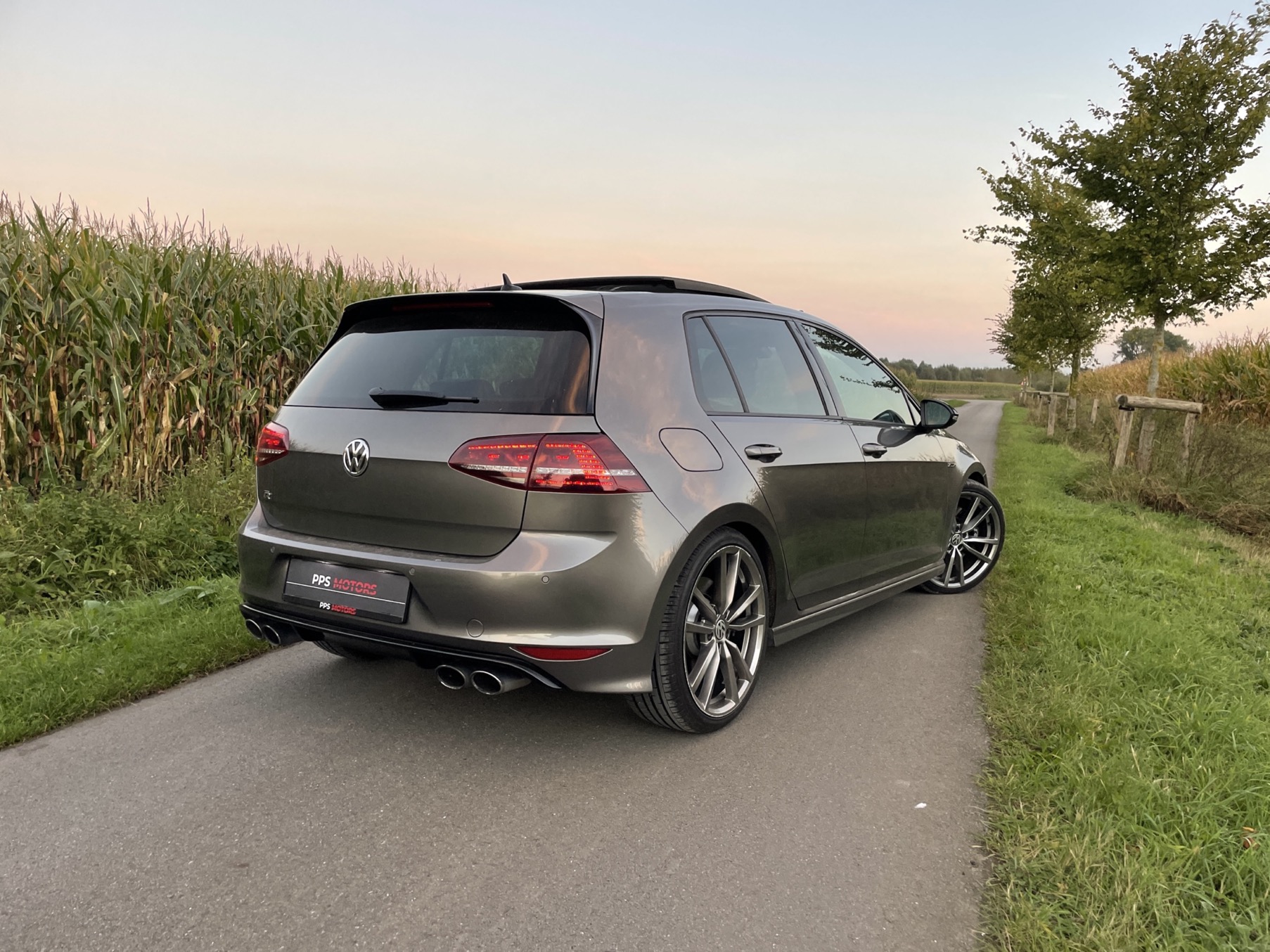 Volkswagen GOLF GTD 2.0 DSG - R PAKKET photo 14