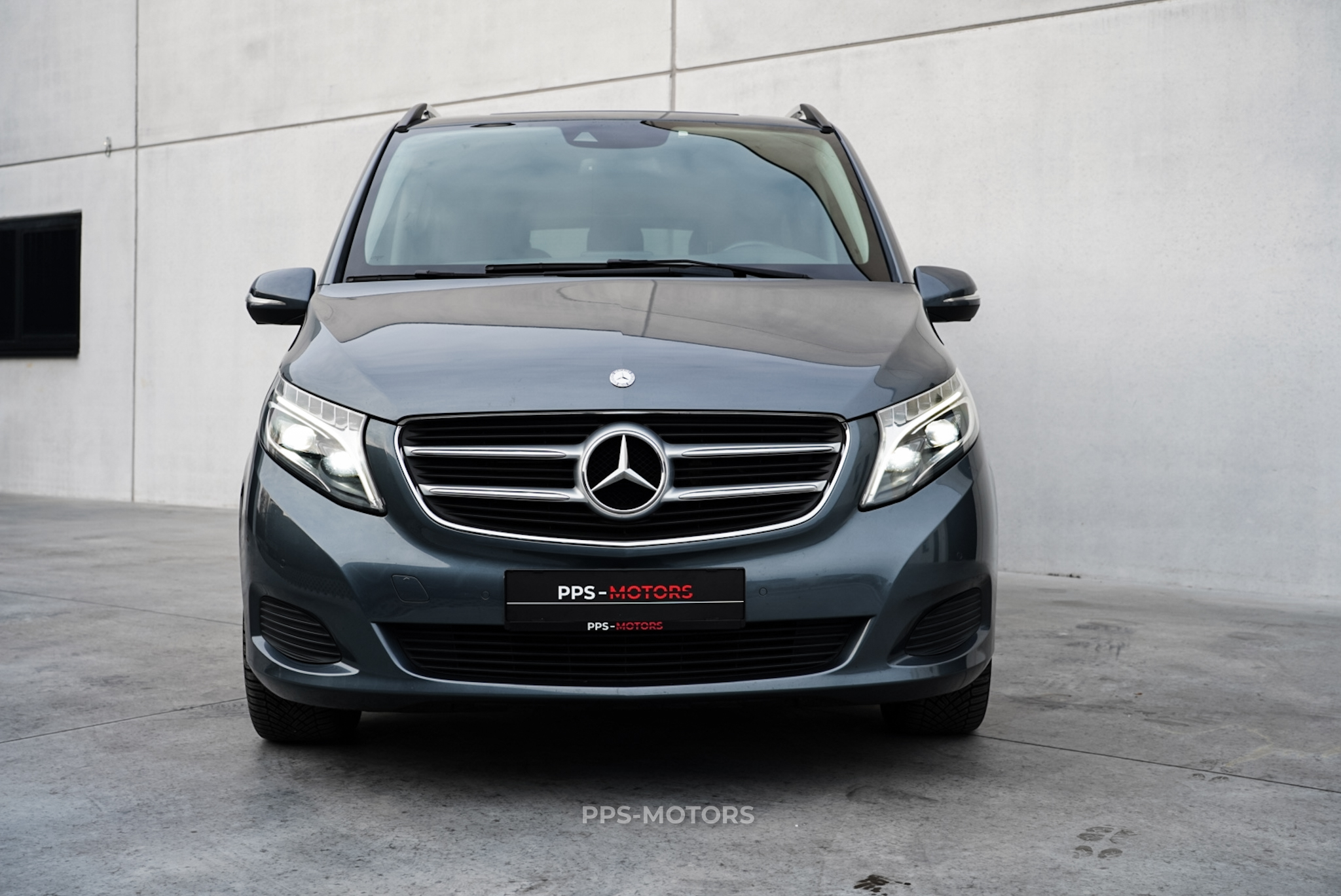 Mercedes Benz V250 AVANTGARDE photo 3