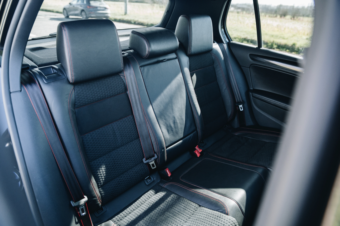 Volkswagen GOLF GTI EDITION 35 | AKRAPOVIC | STAGE2 photo 16