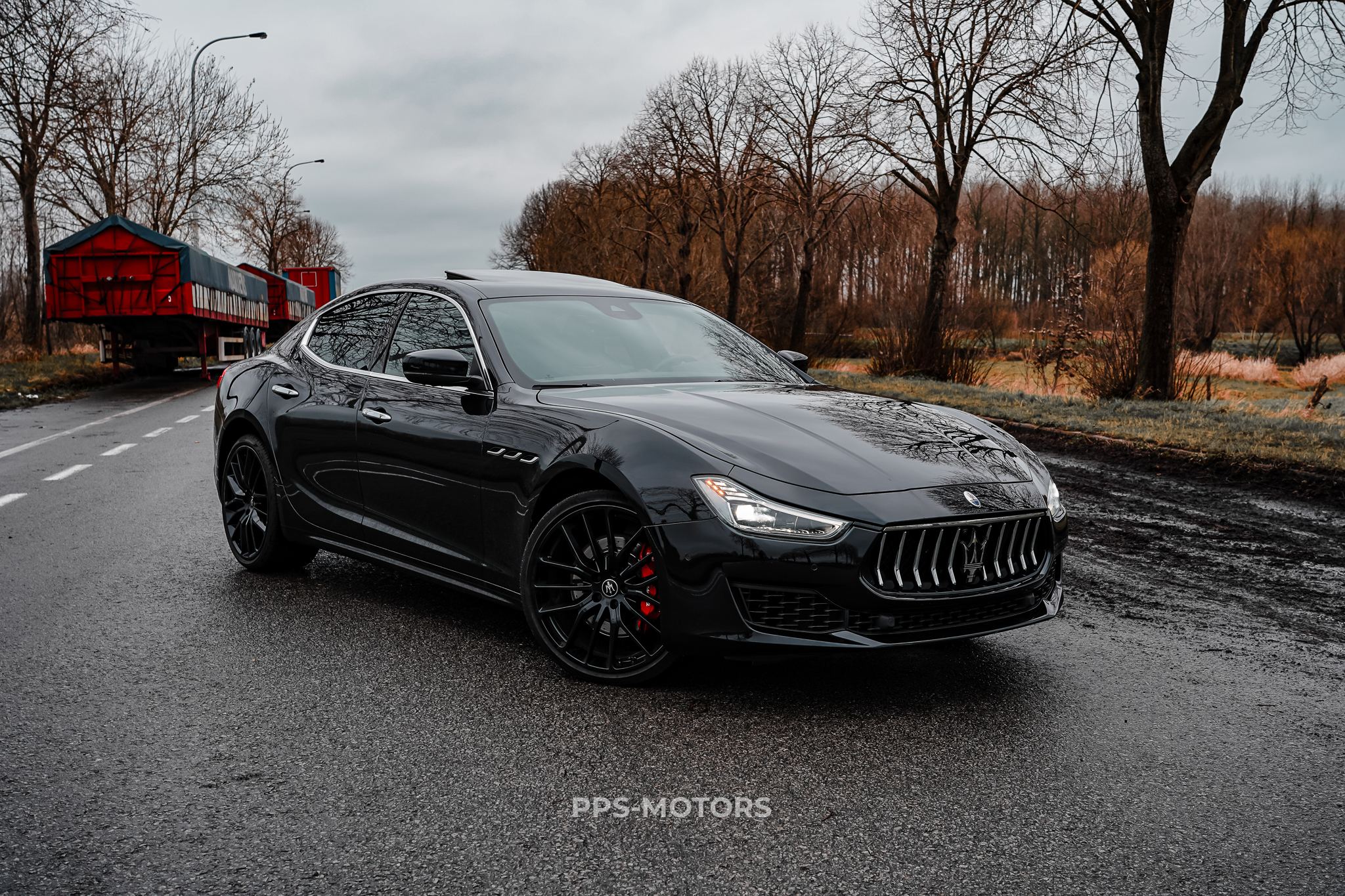 Maserati GHIBLI 3.0 V6 RIBELLE 1 OF 200 photo 30