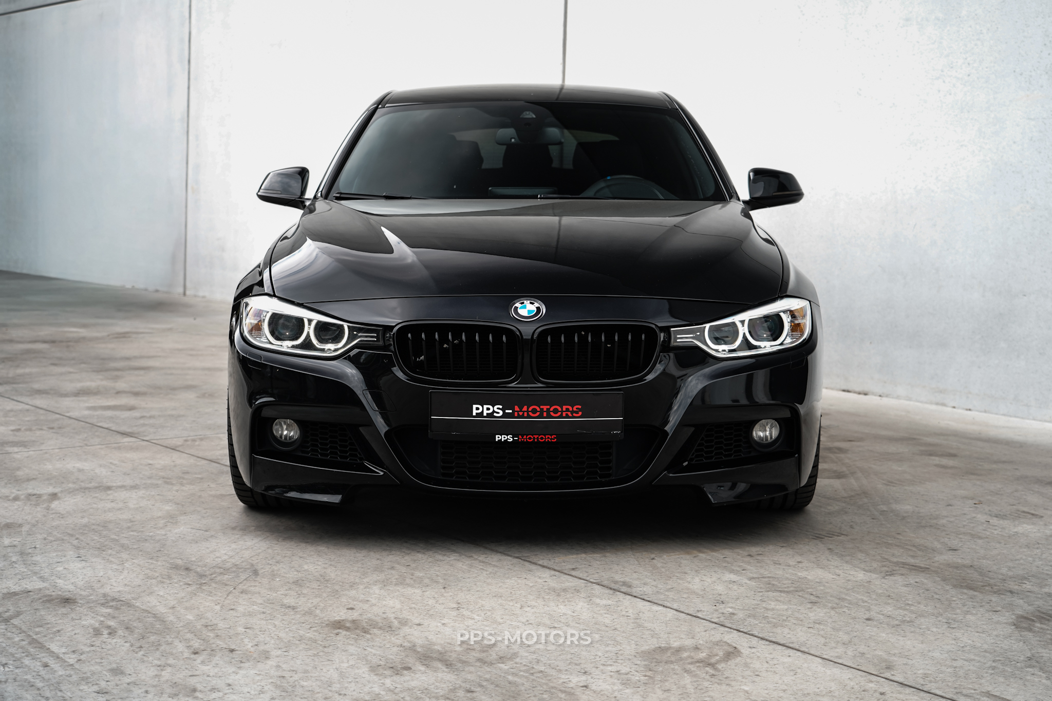 BMW 330dA TOURING M-PAKKET photo 3