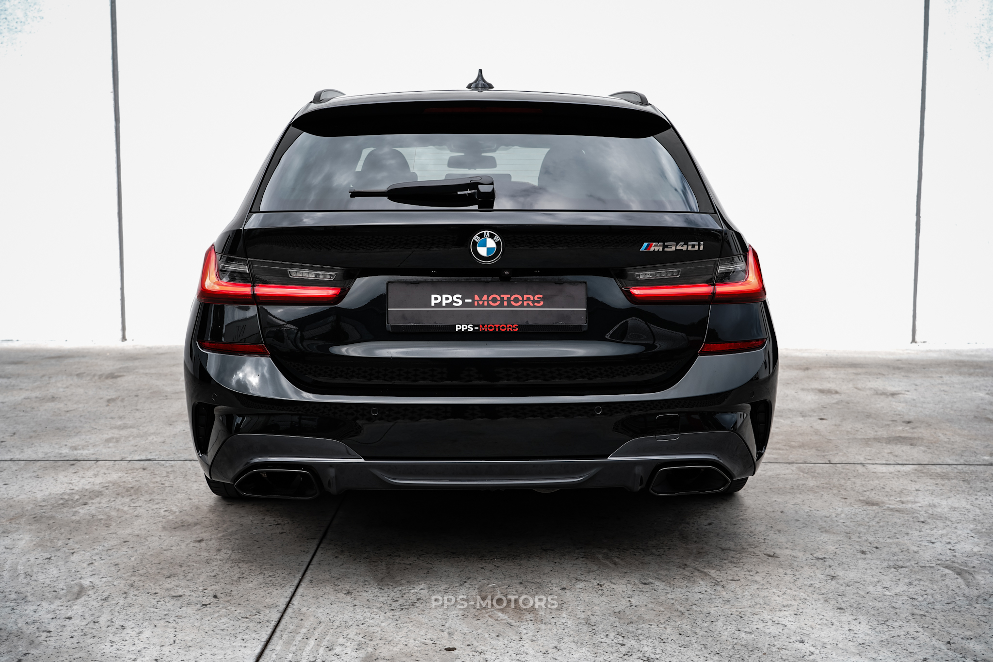 BMW M340i xDrive photo 6