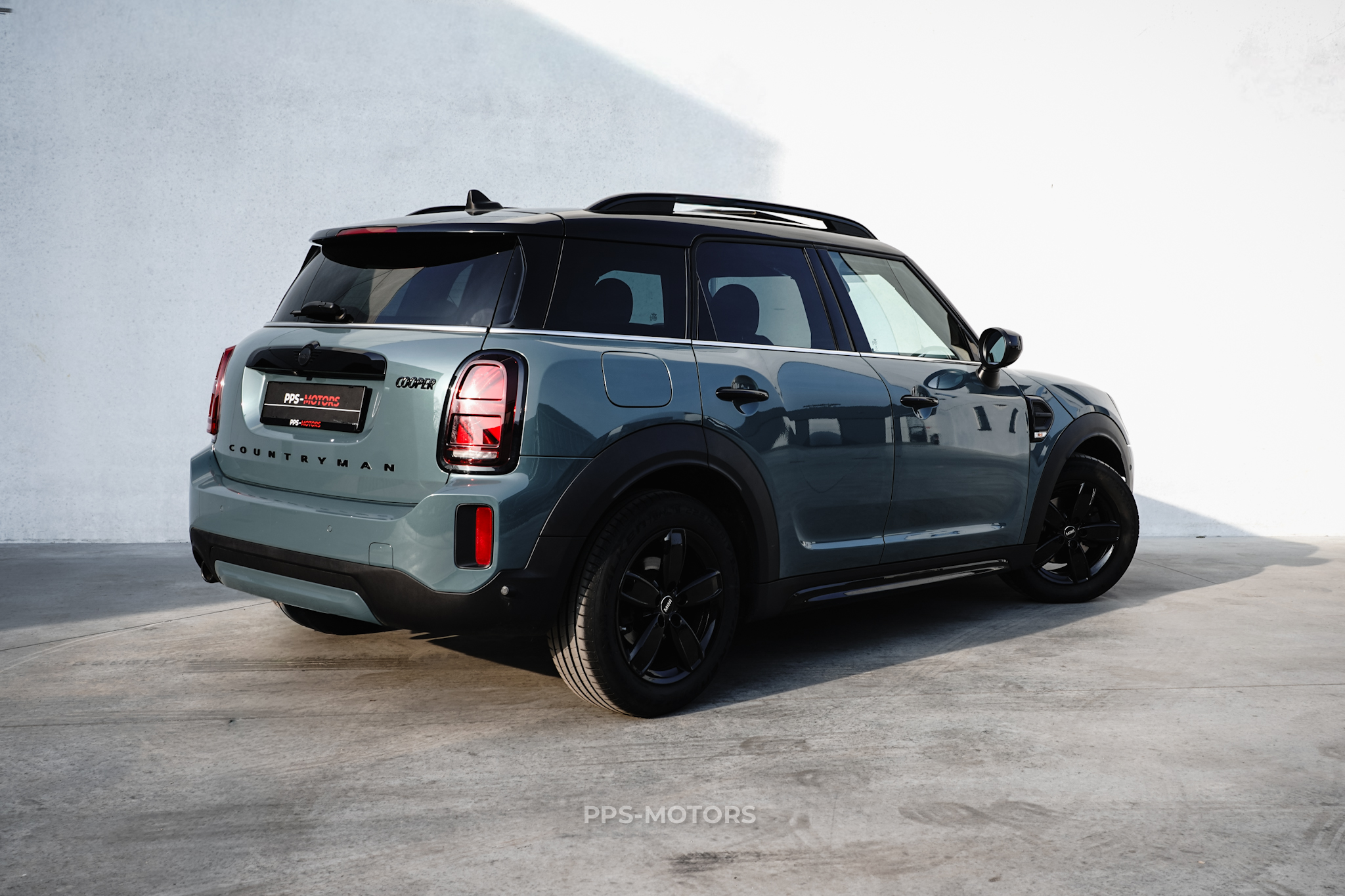 MINI COOPER COUNTRYMAN photo 4