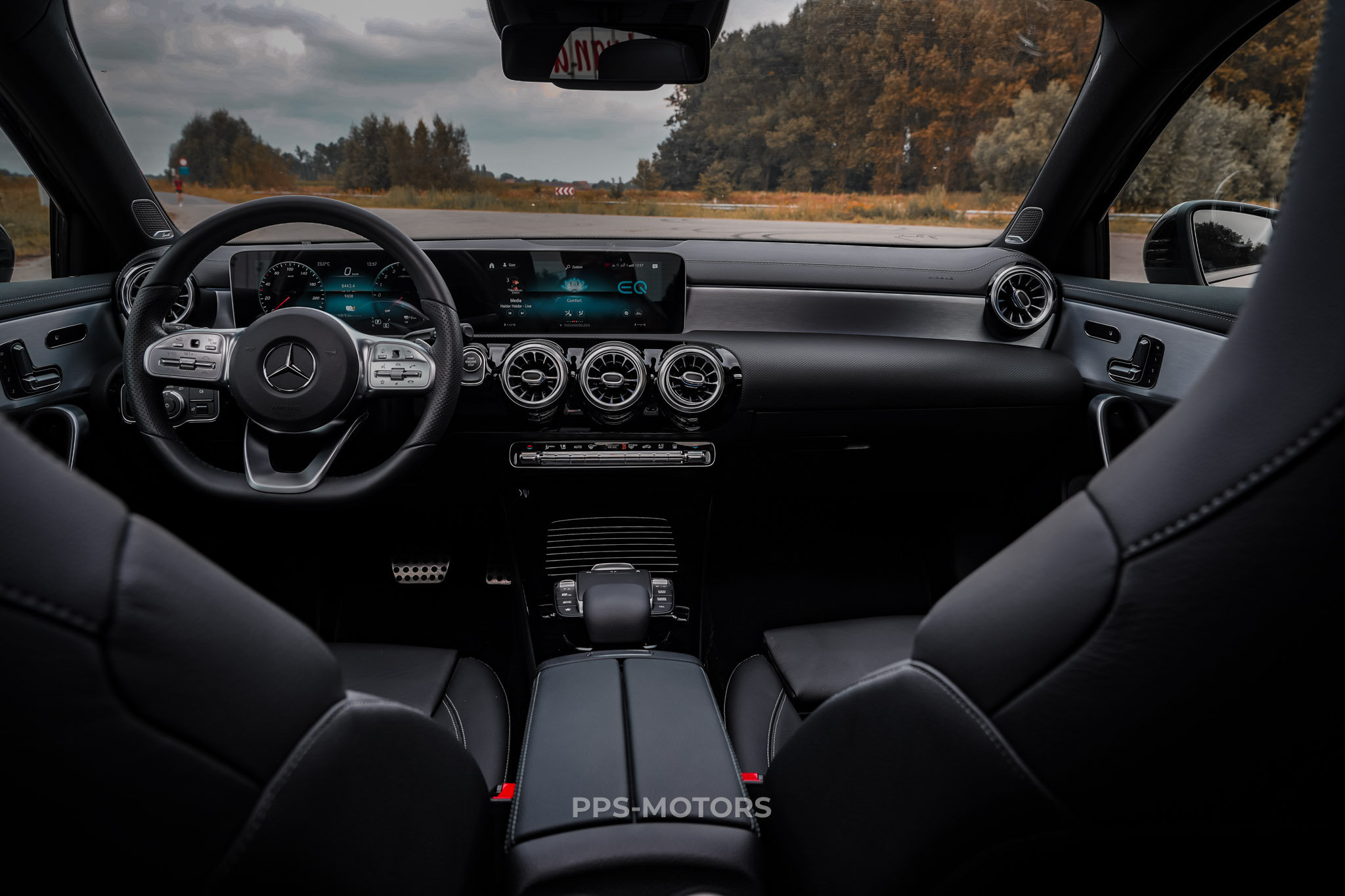 Mercedes Benz A250 AMG-PACK photo 12