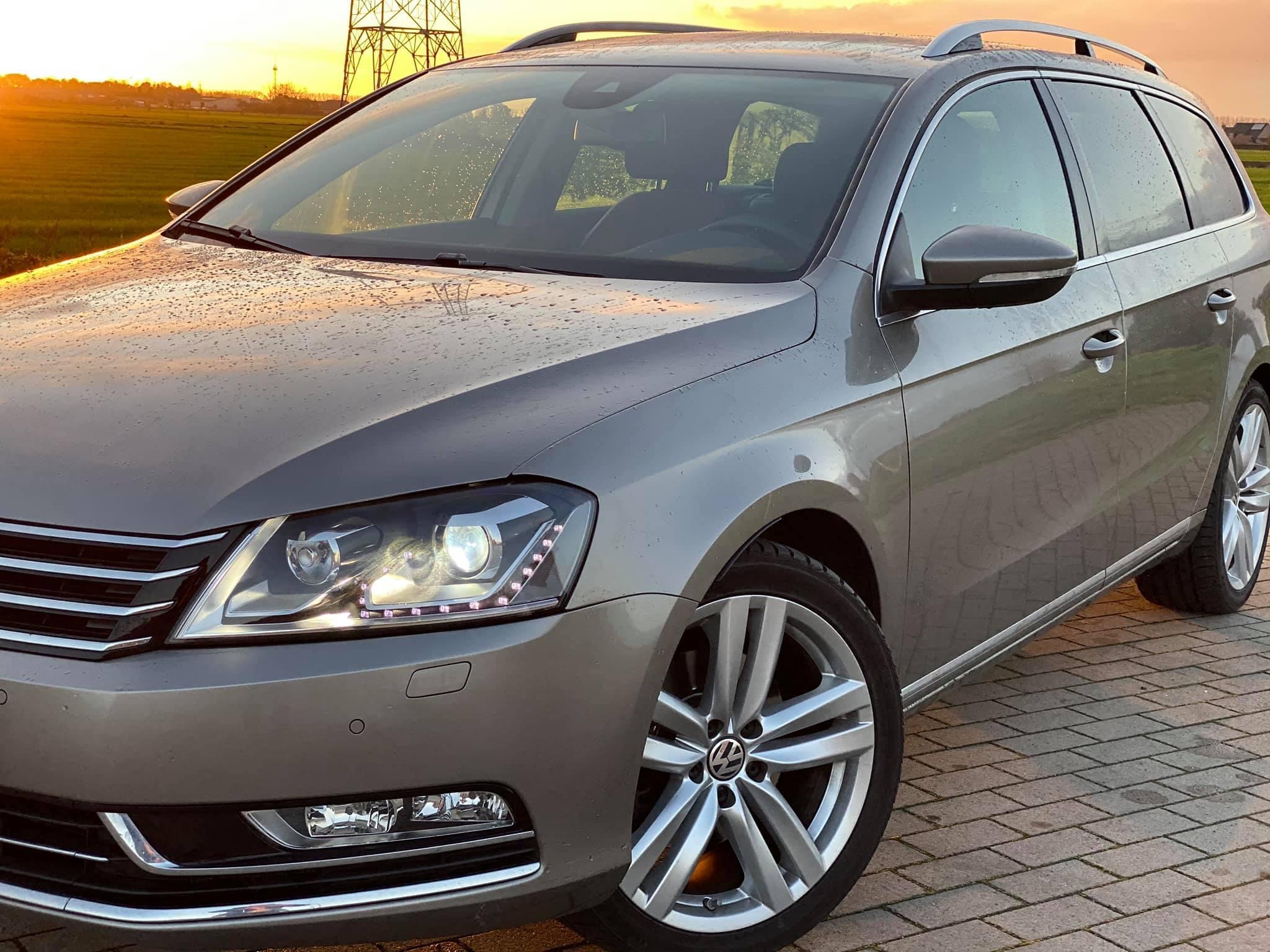 Volkswagen PASSAT 2.0 TDI 4MOTION photo 2