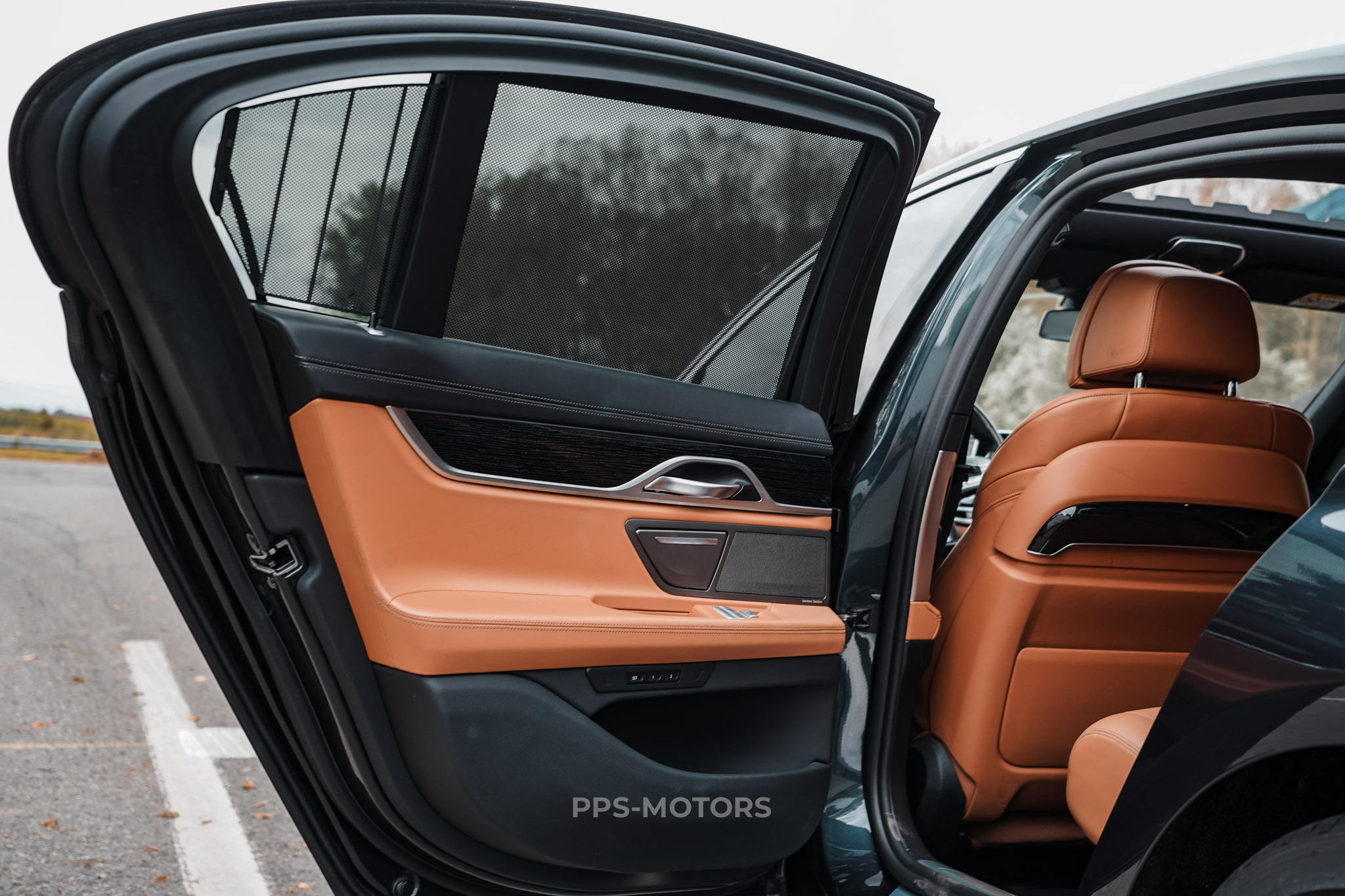 BMW BMW 740e Performance M-PAKKET photo 22