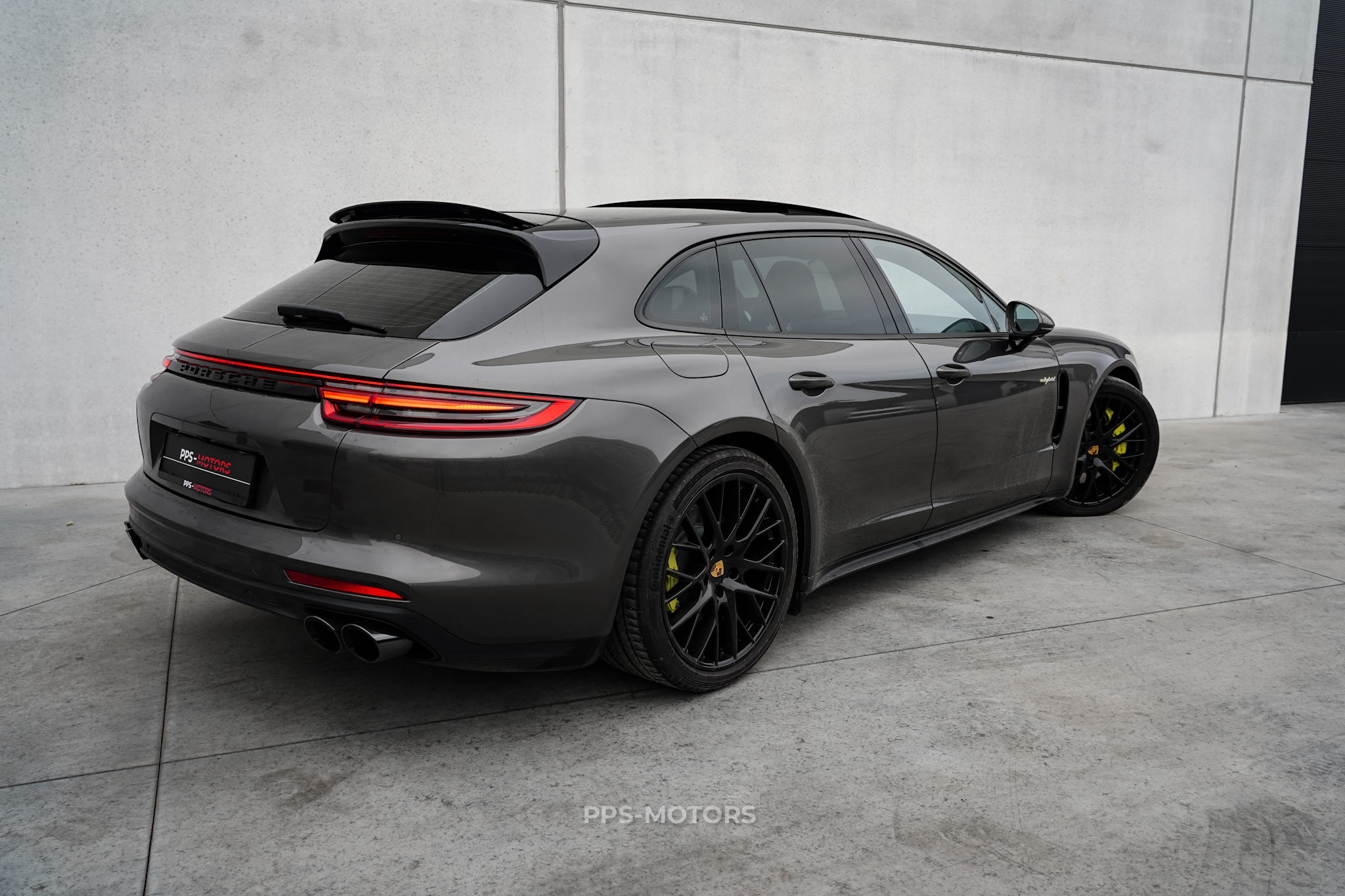 Porsche PANAMERA 4 E-HYBRID photo 7
