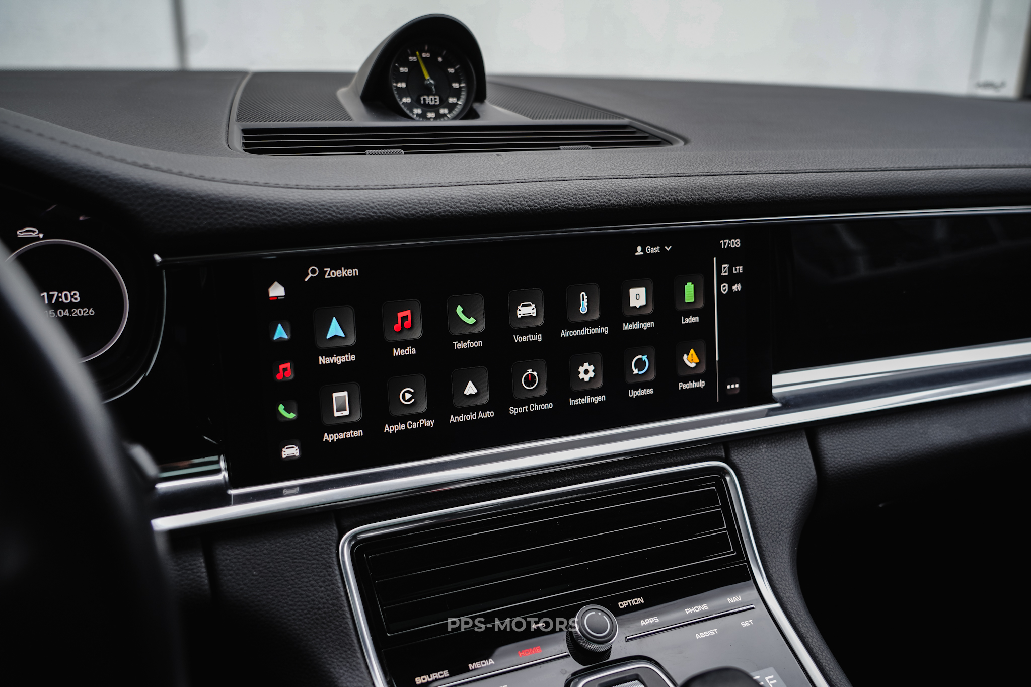 Porsche PANAMERA 4 E-HYBRID photo 9