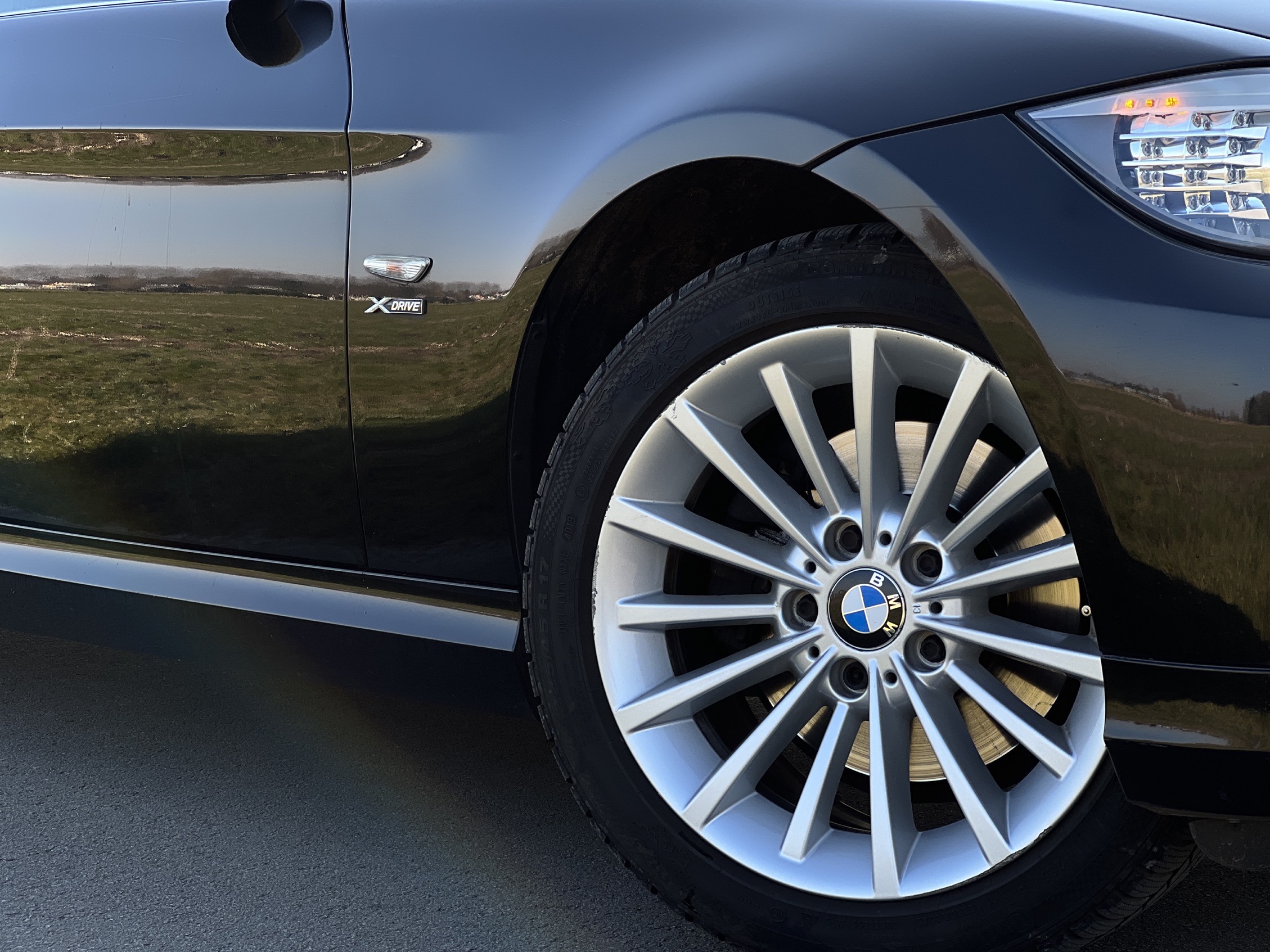 BMW 320d xDrive photo 9