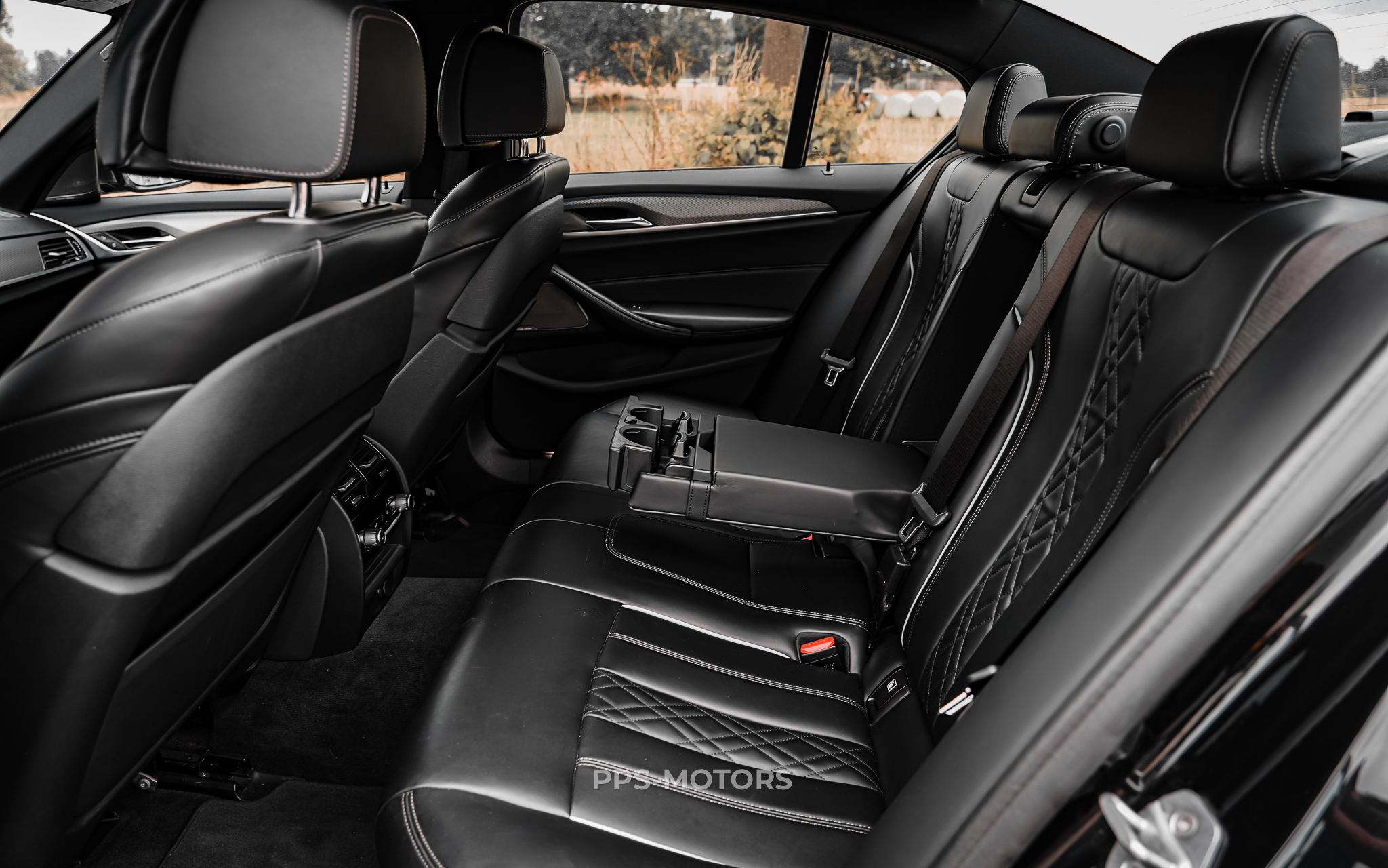 BMW M550d xAS photo 22