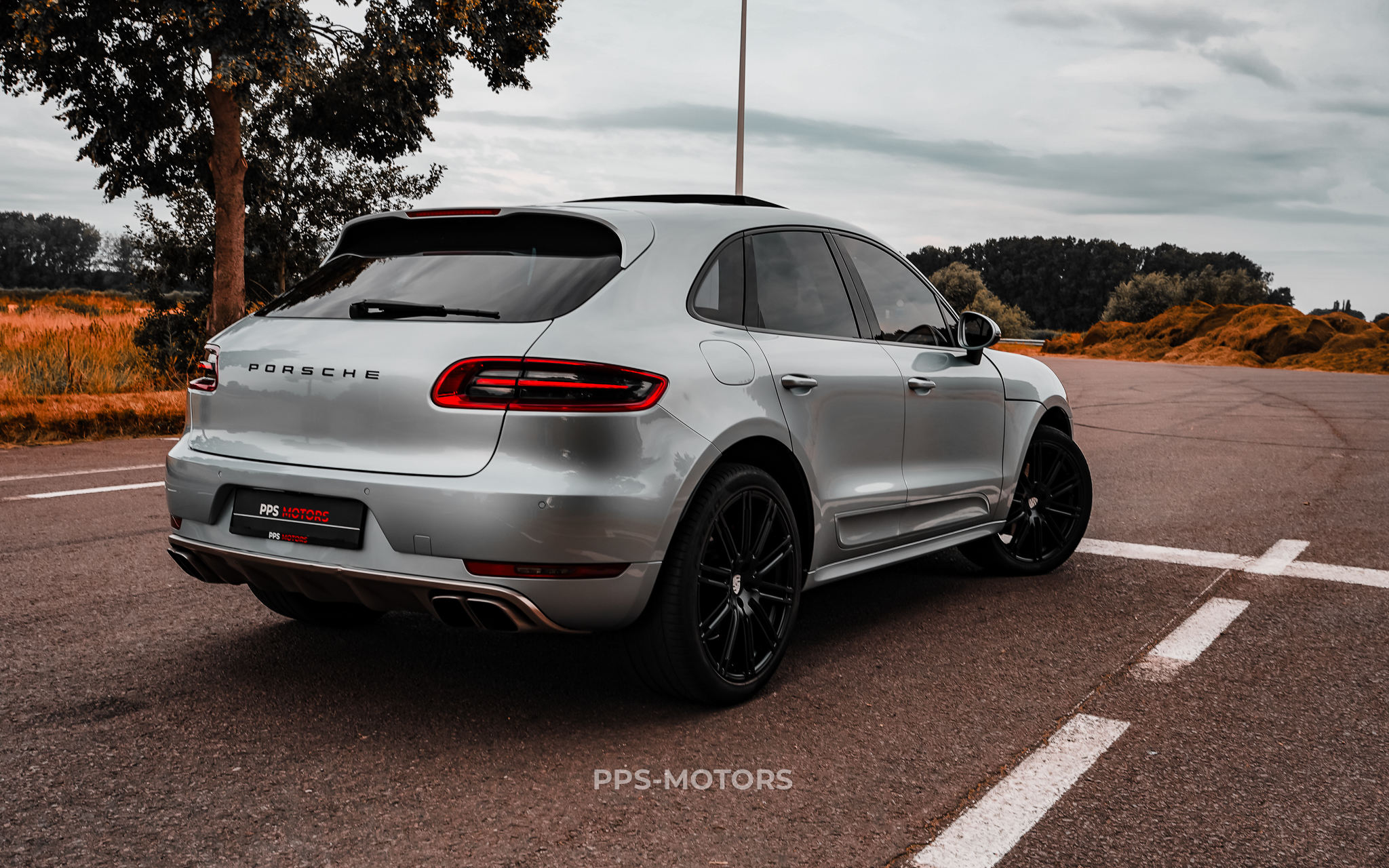 Porsche MACAN TURBO 3.6i photo 38